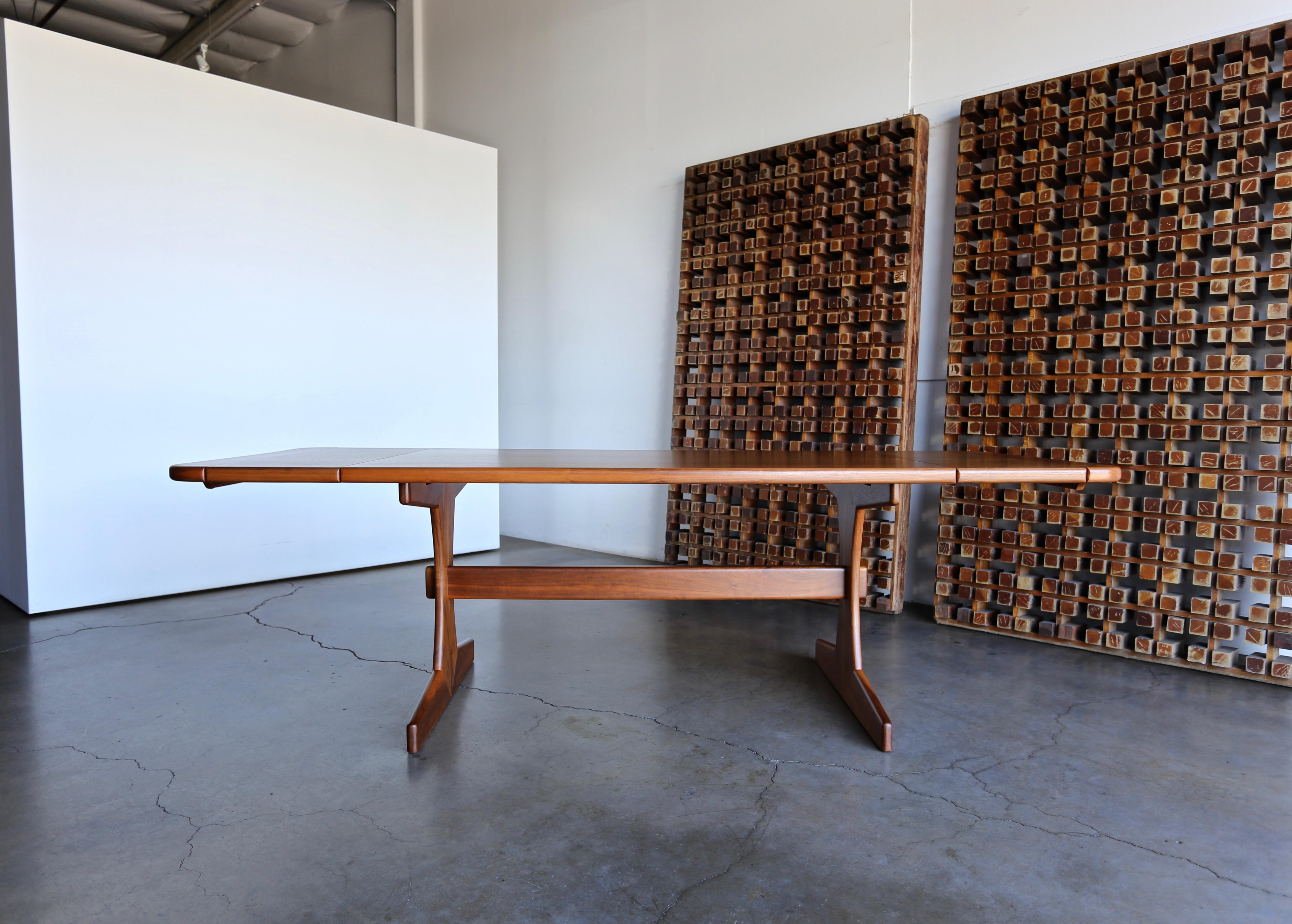 Lou Hodges Dining / Writing Table for California Design Group, circa 1975  In Good Condition In Costa Mesa, CA
