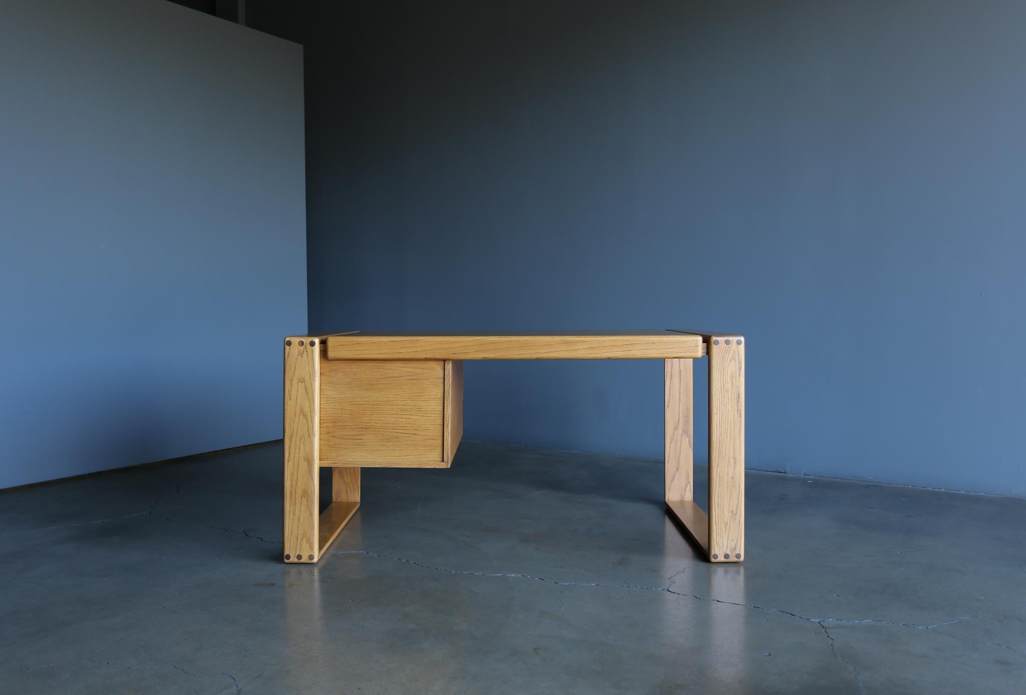 Lou Hodges Handcrafted Oak Desk for California Design Group, 1978 9