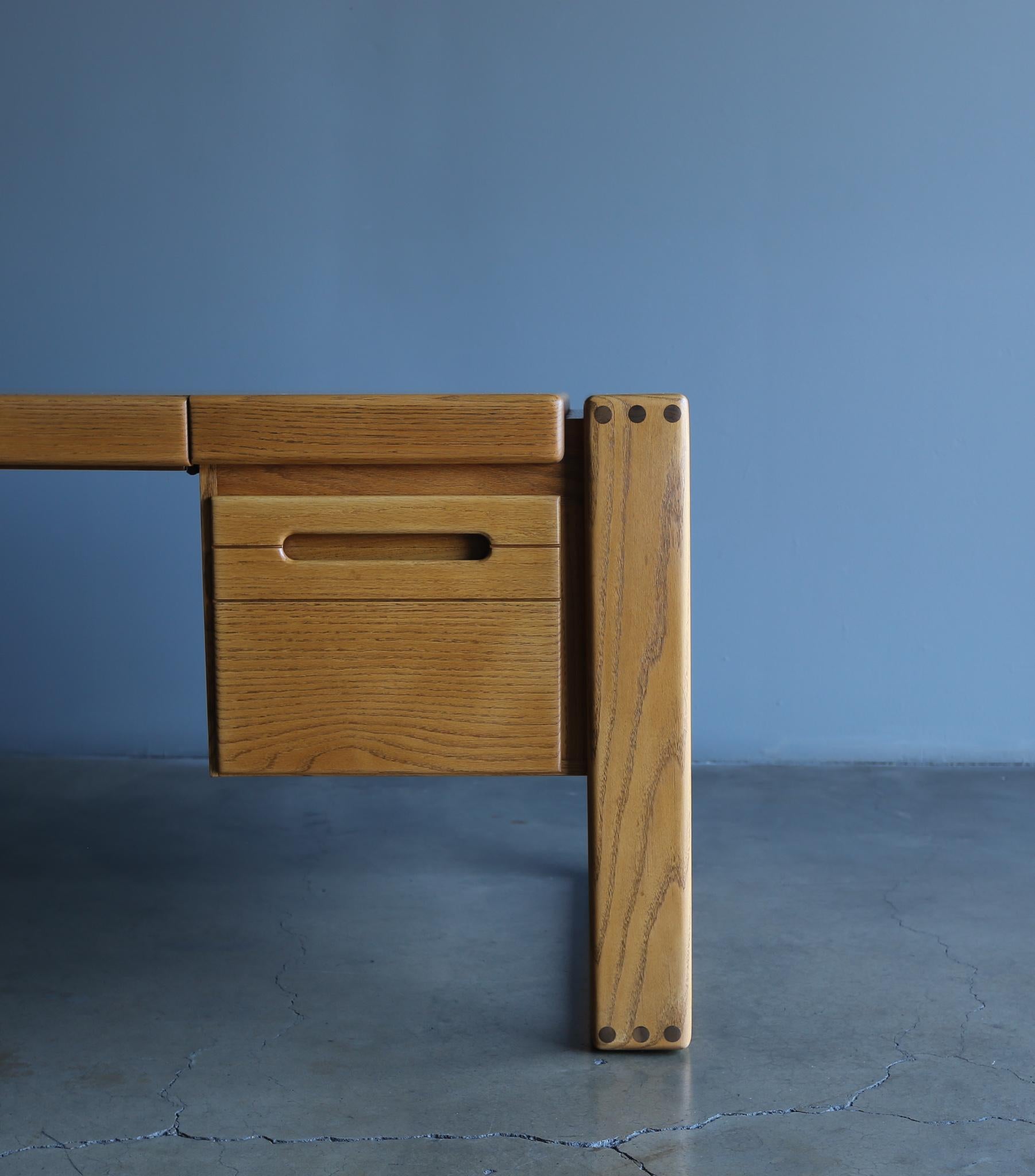 Mid-Century Modern Lou Hodges Handcrafted Oak Desk for California Design Group, 1978