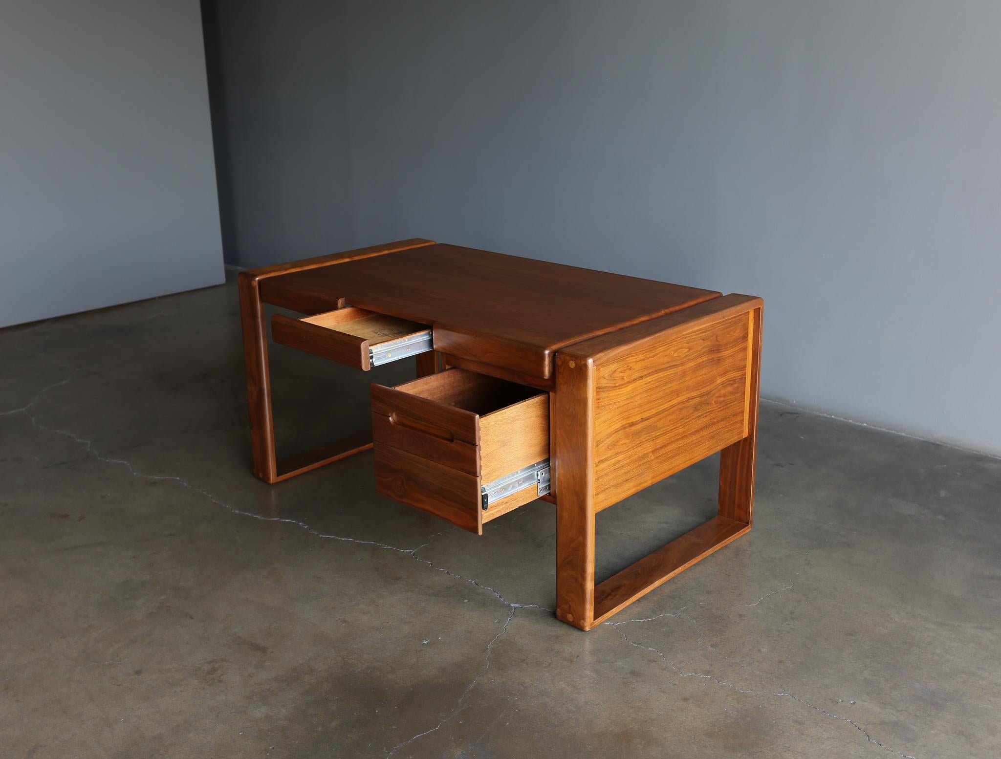 Lou Hodges Handcrafted Walnut Desk for California Design Group, 1979 10