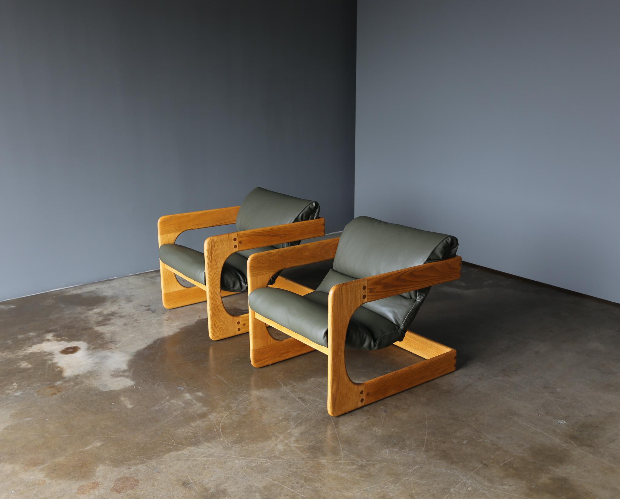 Lou Hodges Oak & Leather Lounge Chairs for California Design Group, 1970's For Sale 8