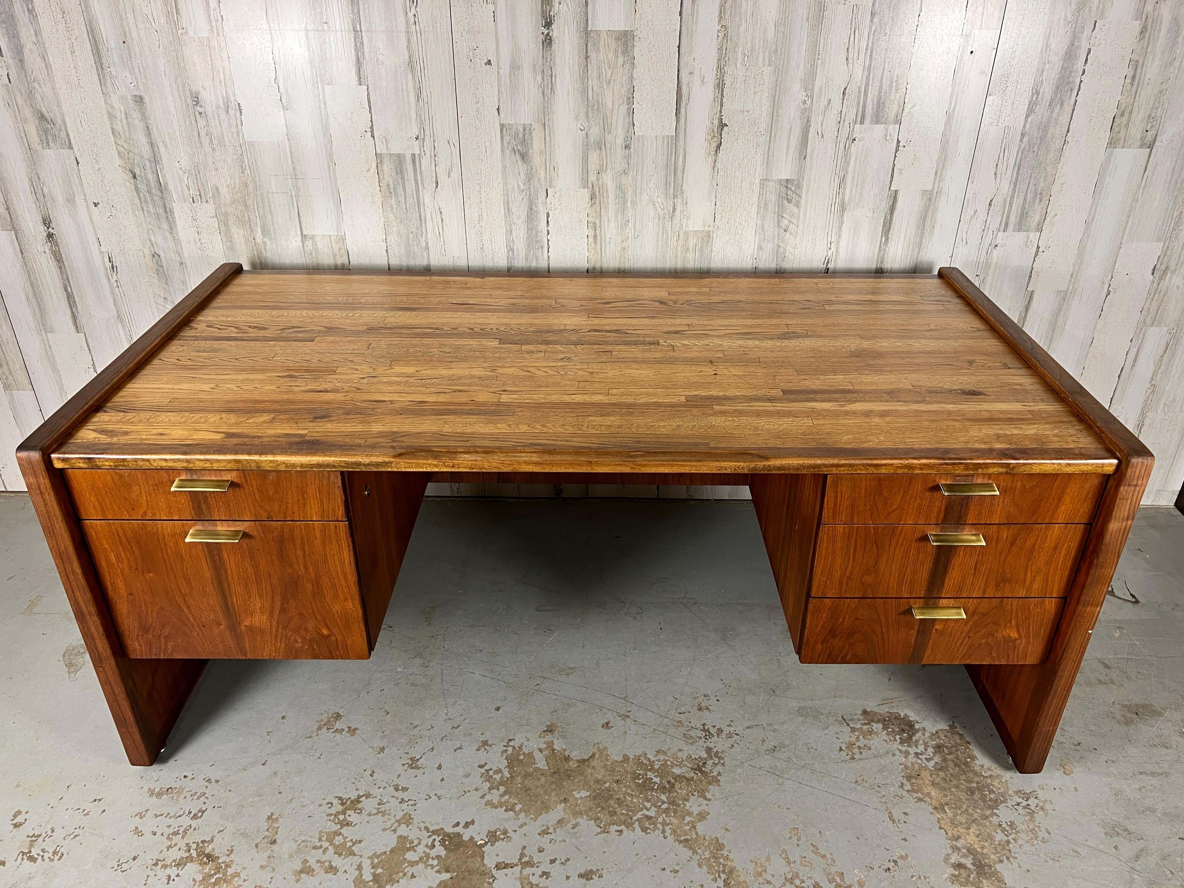 Lou Hodges Style Oak and Walnut Executive Desk. Massive desk with a nice solid oak butcher block top. Plenty of space to seat people on each side of the desk. 