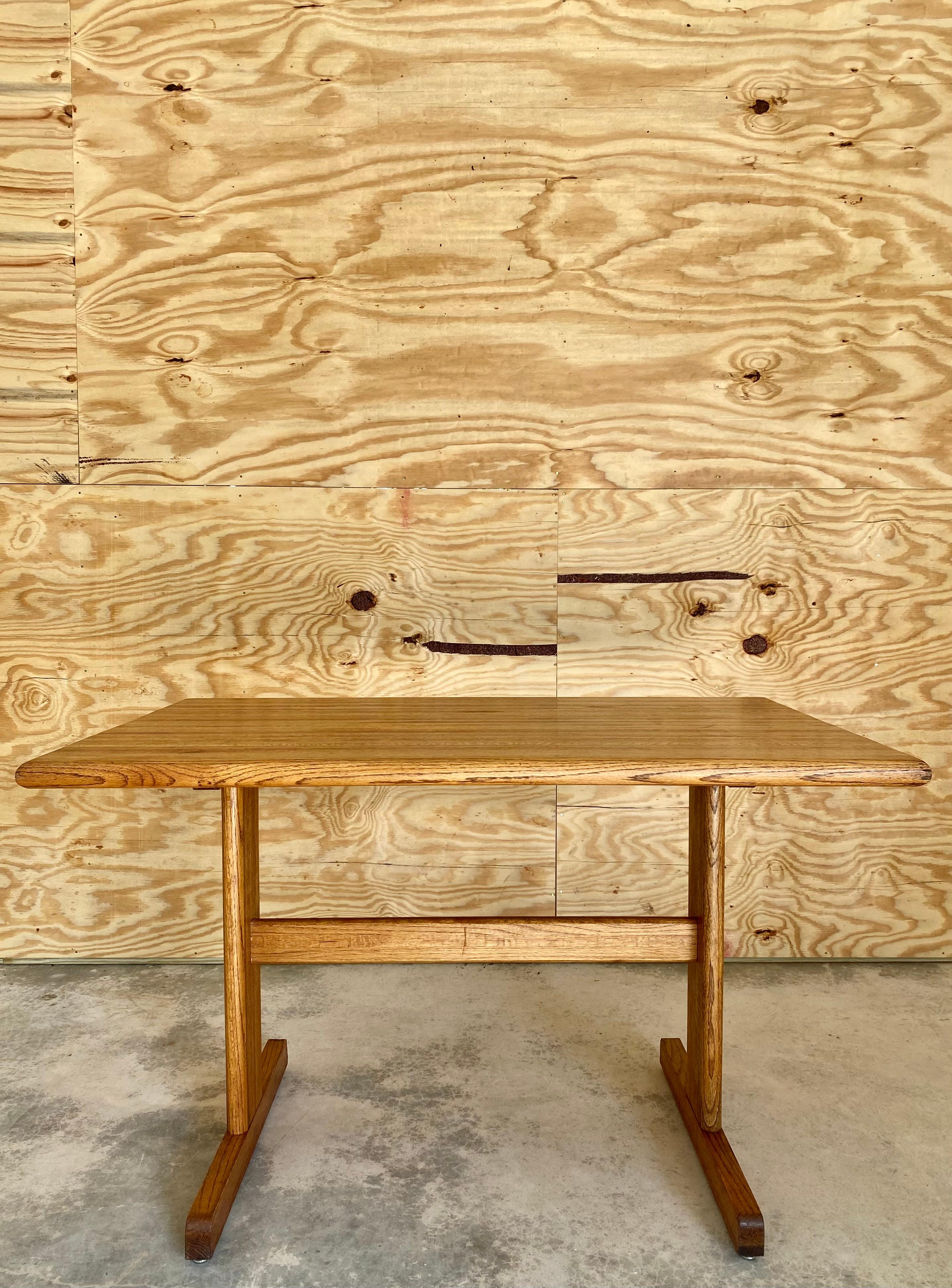 Lou Hodges-Style Oak Desk / Dining Table In Good Condition For Sale In Round Top, TX