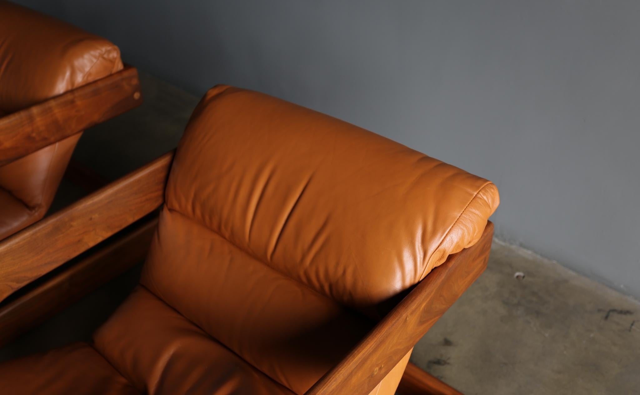 Lou Hodges Walnut & Leather Lounge Chairs for California Design Group, 1970's 4