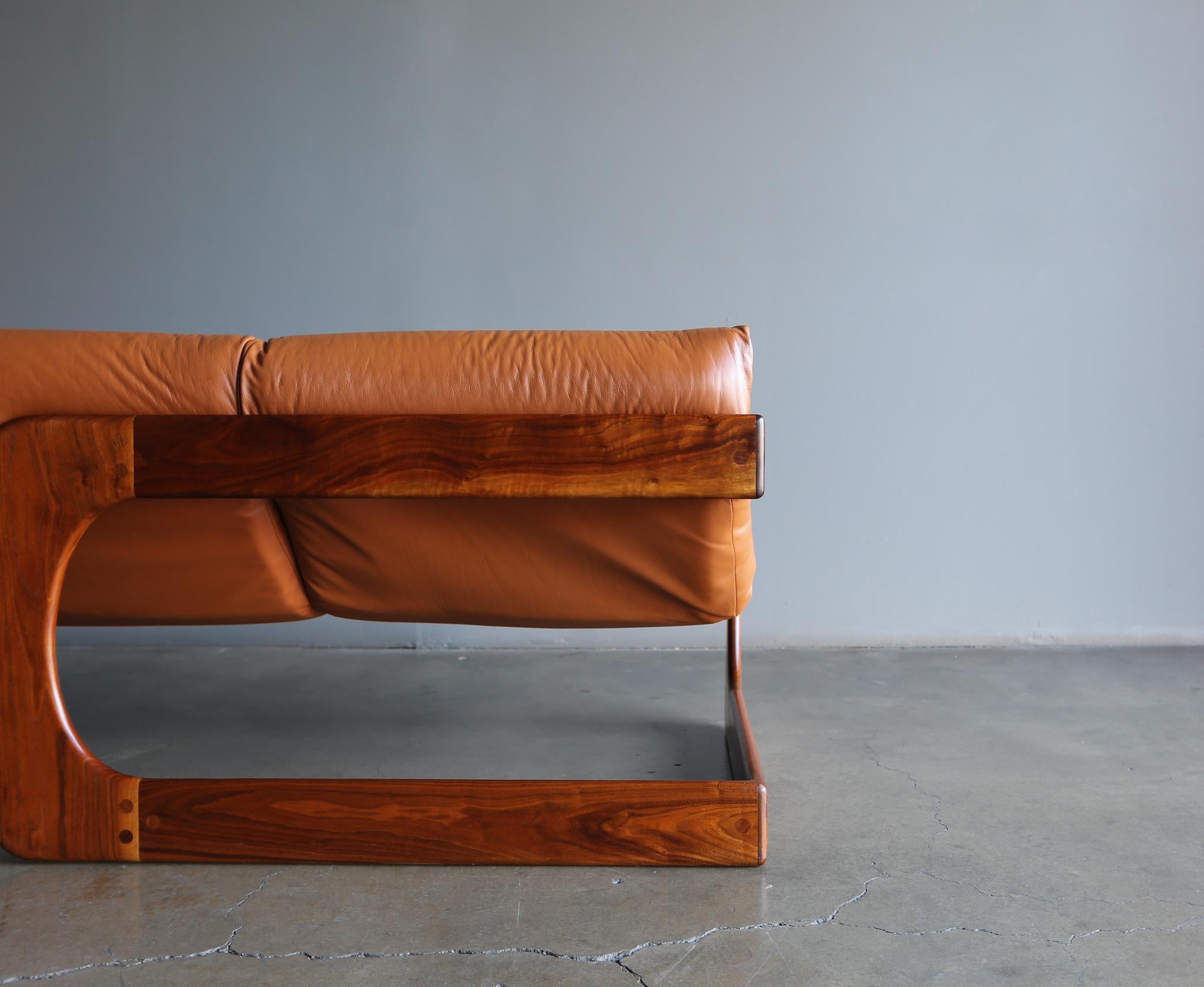 Lou Hodges Walnut & Leather Sofa for California Design Group, 1970s 6