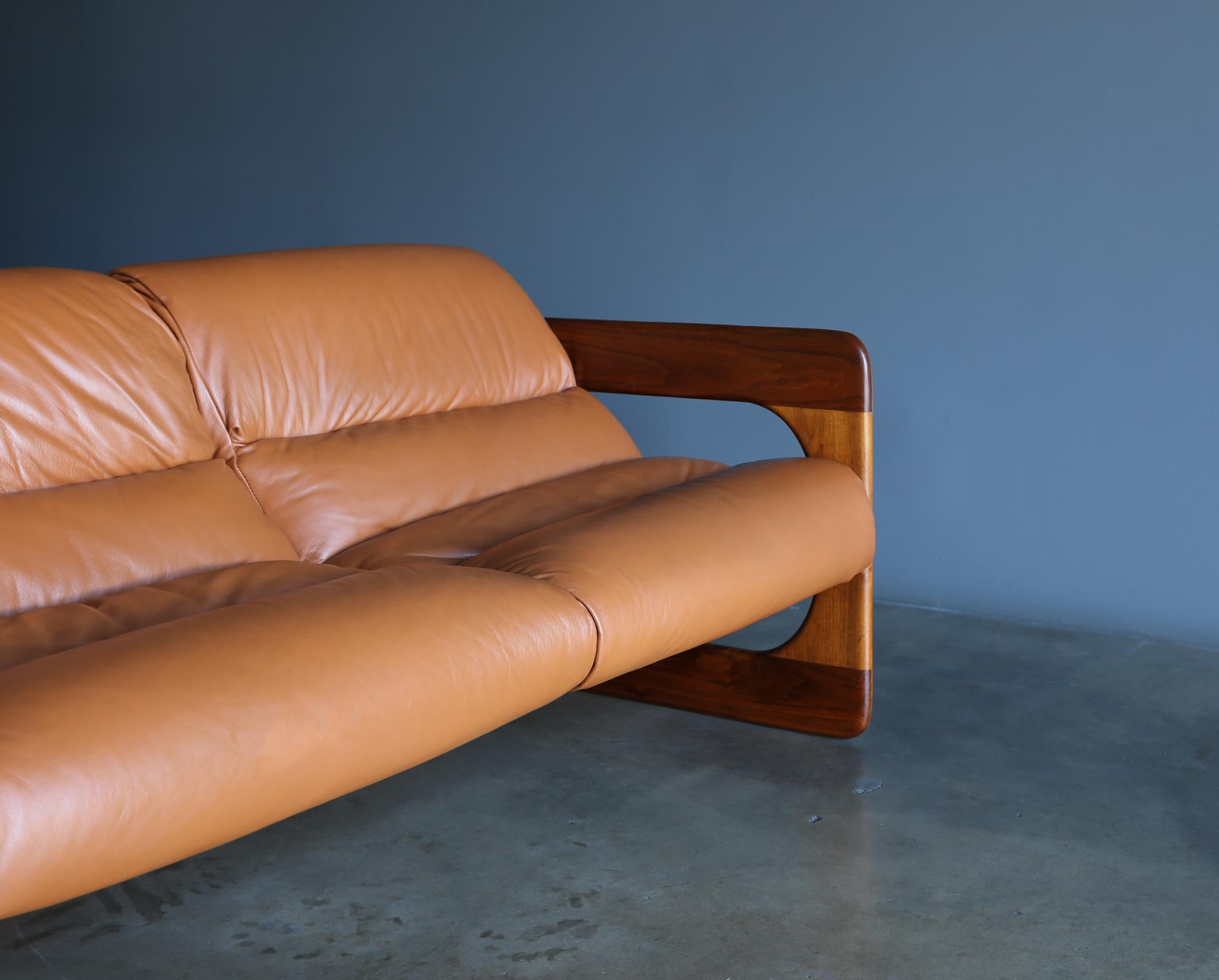 Lou Hodges Walnut & Leather Sofa for California Design Group, 1970s 12
