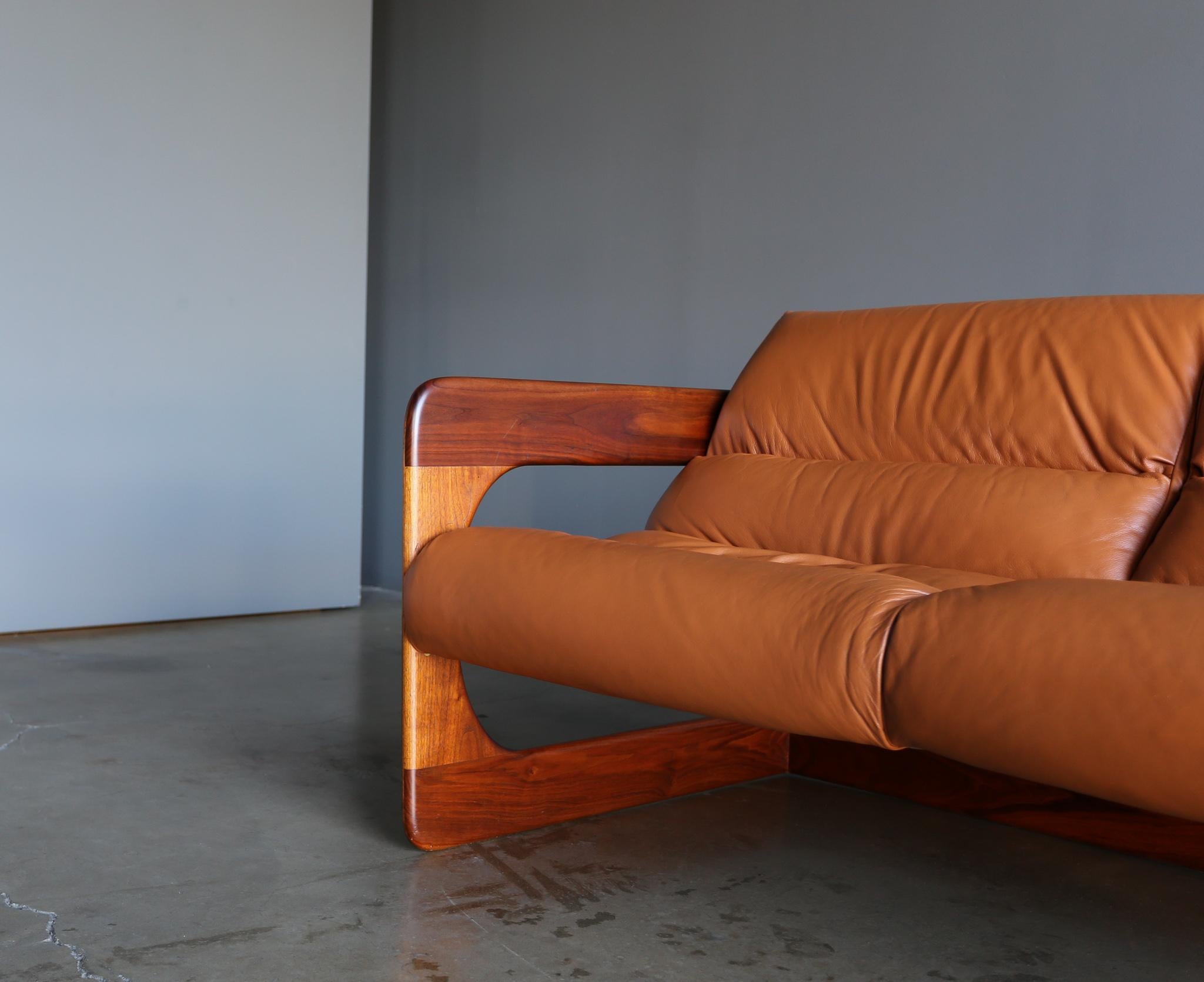 Lou Hodges Walnut & Leather Sofa for California Design Group, 1970s 13