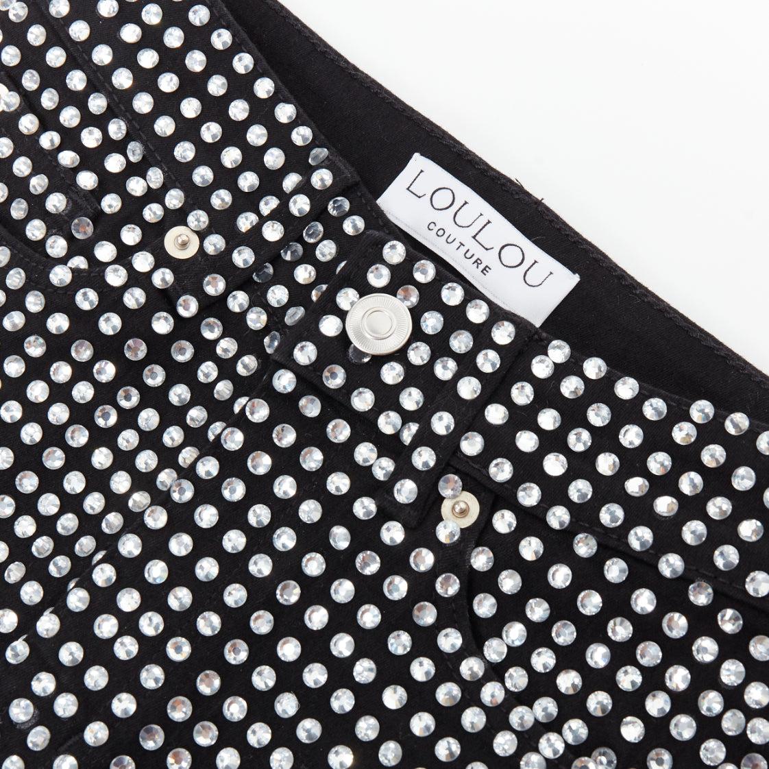 LOU LOU COUTURE pantaloncini a vita alta in cotone con cristalli di vetro neri XS
Riferimento: AAWC/A01326
Marchio: Lou Lou
Materiale: Cotone, vetro
Colore: nero, trasparente
Modello: Cristalli
Chiusura: Zip Fly
Prodotto in: