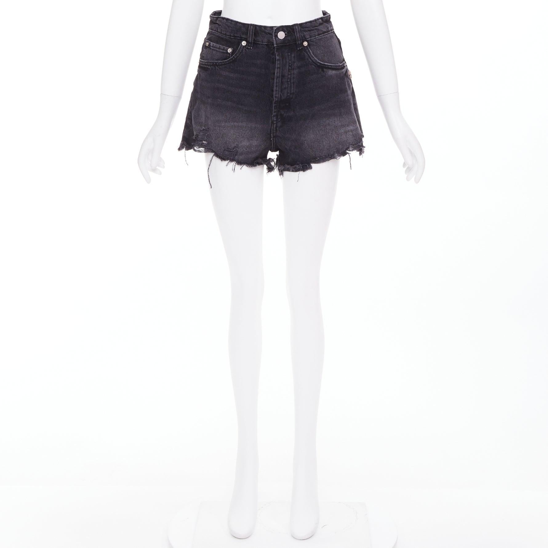 LOU LOU Studio vaquero gris lavado rosa estrellas de cristal plateado adornado shorts S en venta 4