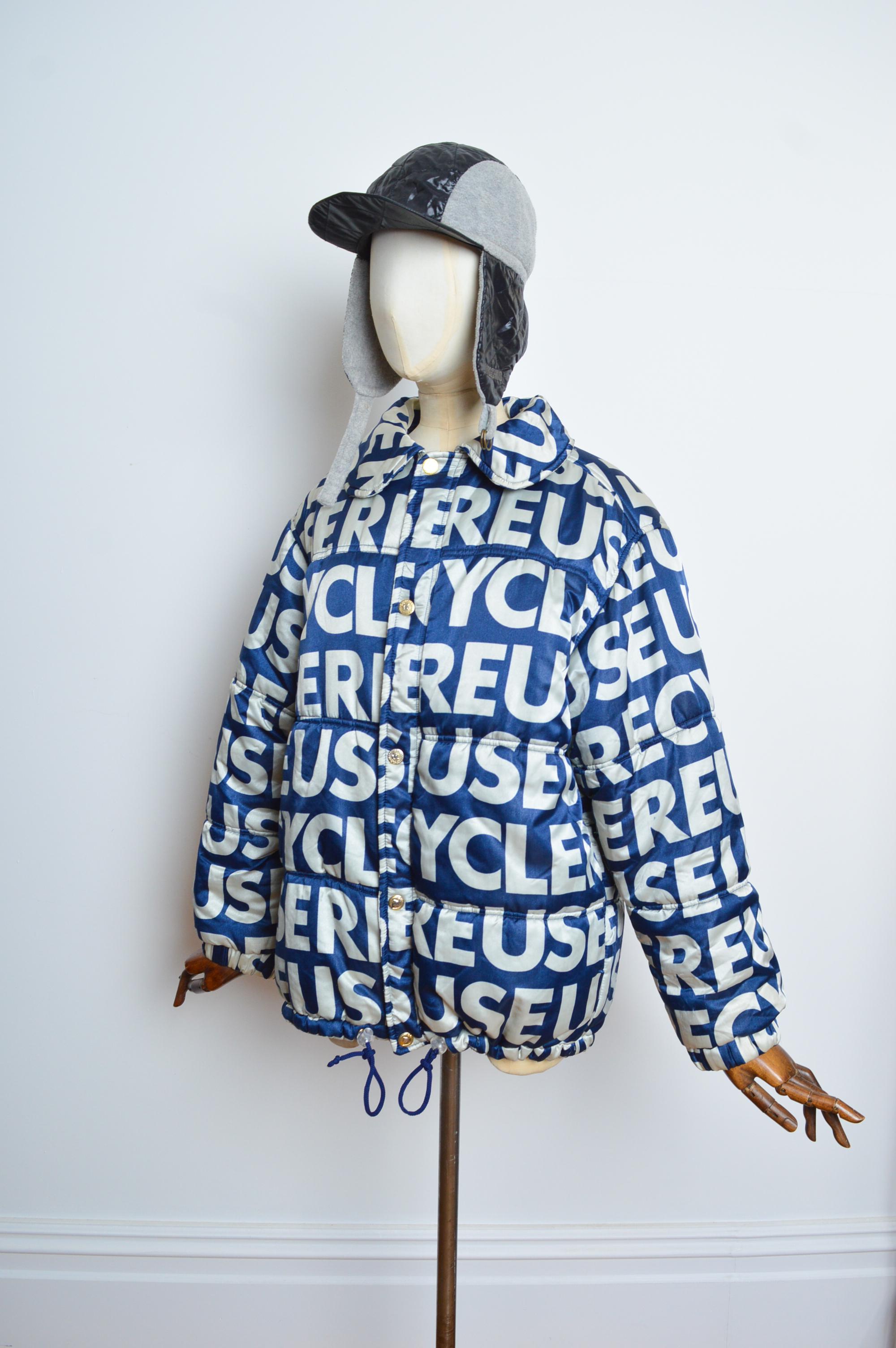 Giacca Bomber Puffa in raso Franco Moschino REUSE / RECYCLE degli anni '90 in vendita 2