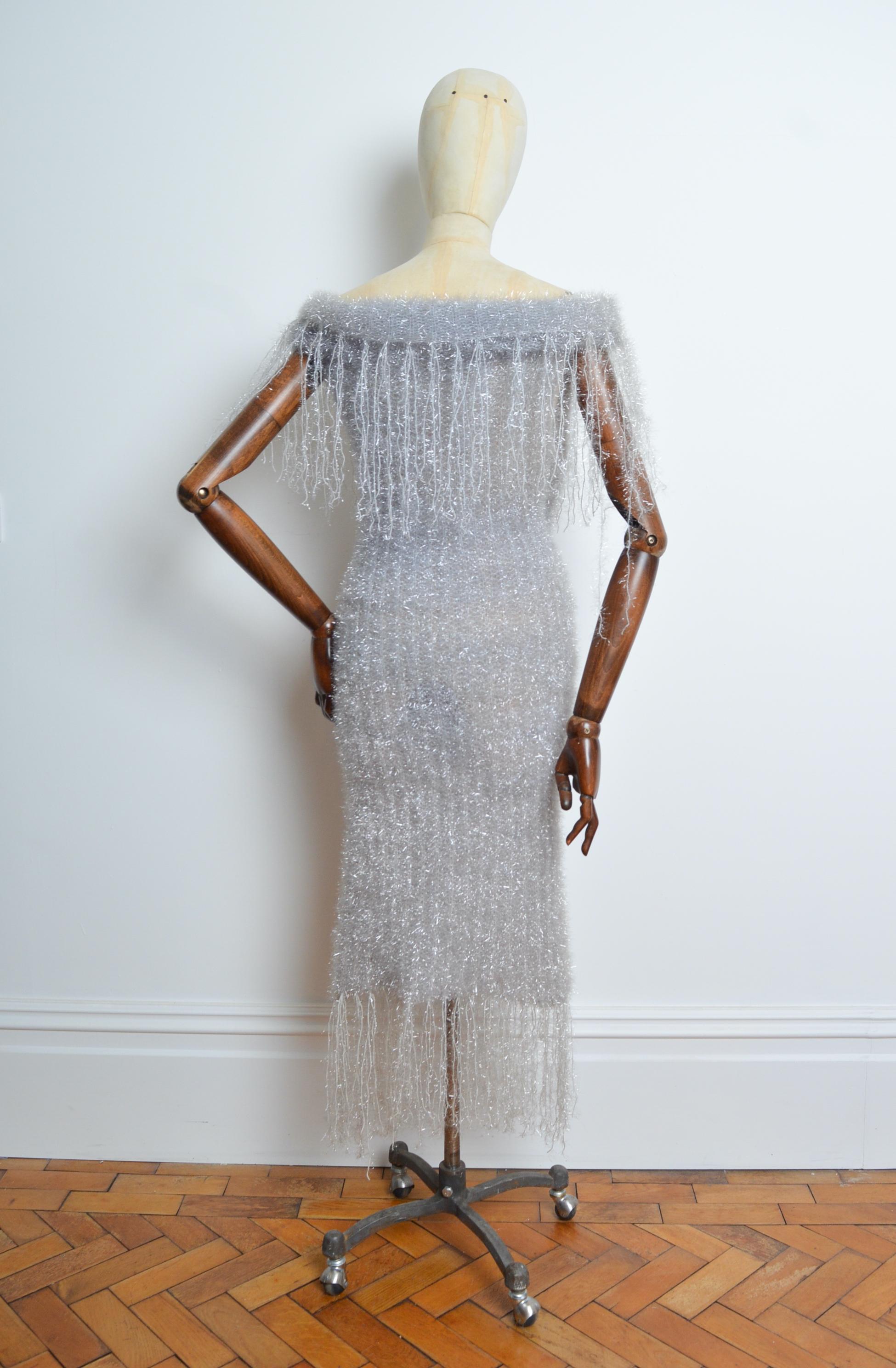 Loud 1990's Garish Argento off shoulder Tinsel Glitter Cowl neck Evening Dress in vendita 2