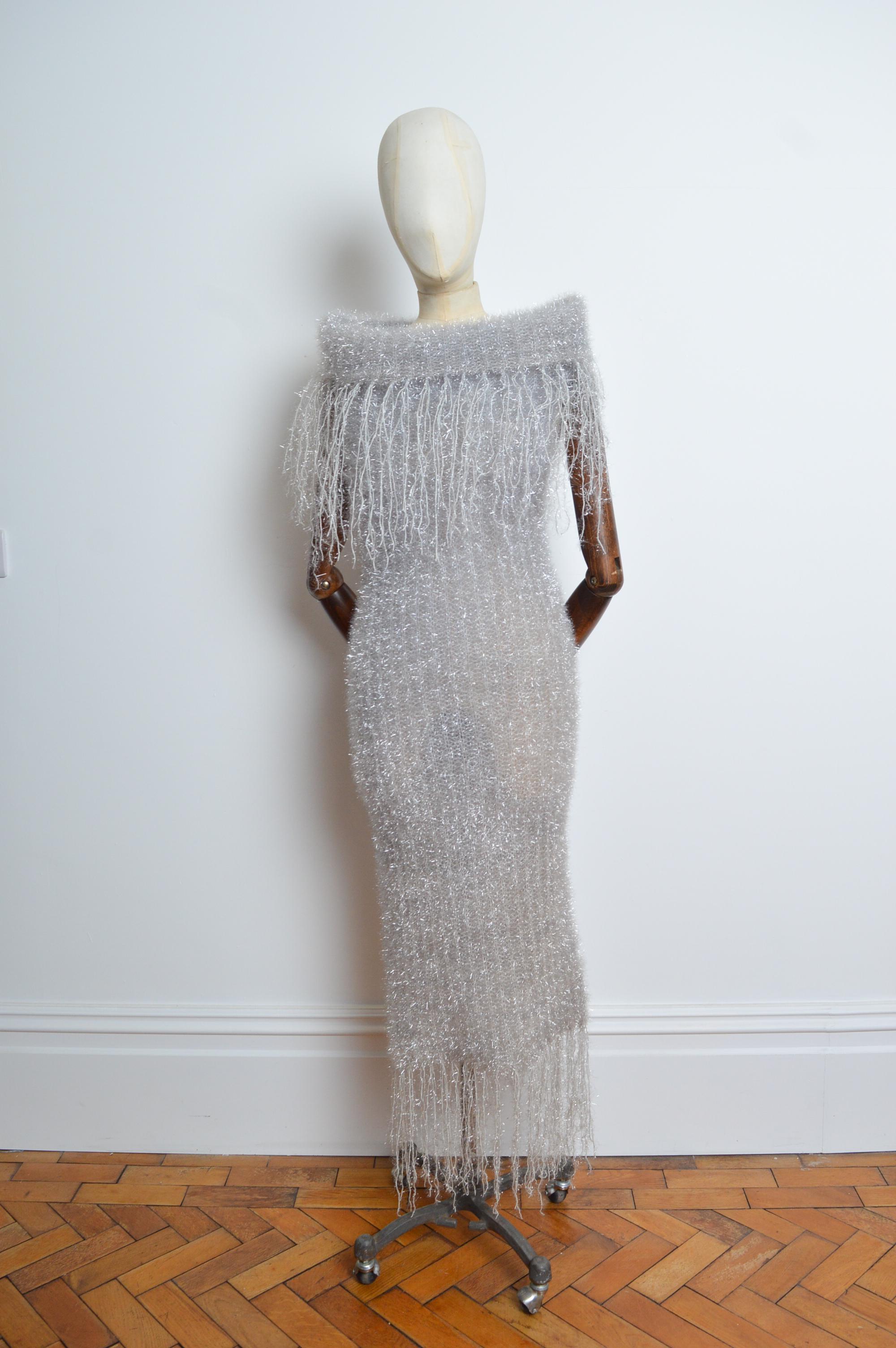 Loud 1990's Garish Argento off shoulder Tinsel Glitter Cowl neck Evening Dress in vendita 4