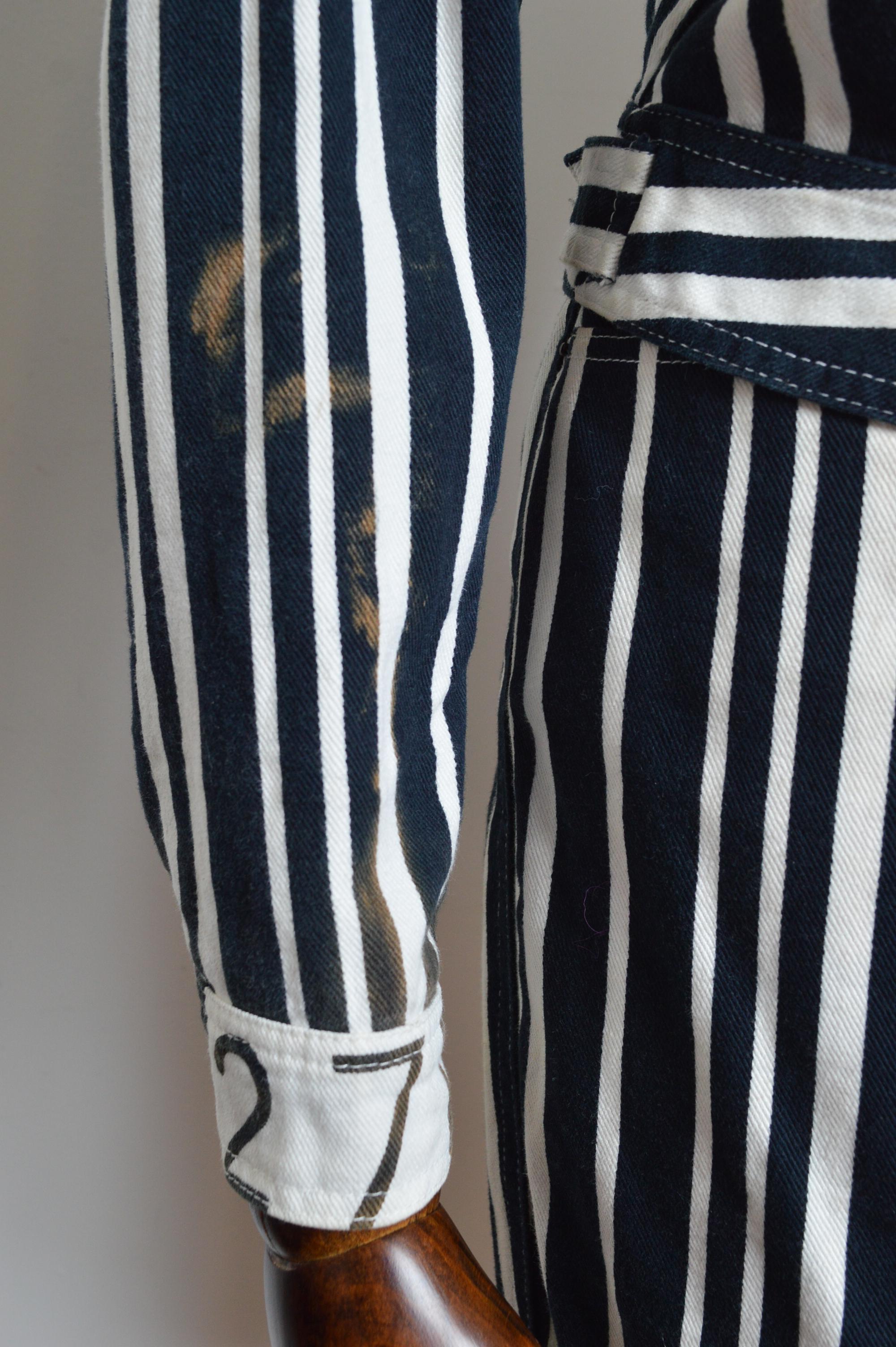 Lautes Archiv 1990er MOSCHINO Barcode Gestreifte Jeansjacke & Rock Set im Angebot 12