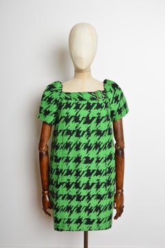 Loud Marc Jacobs Circa 2010 Green Hounds Tooth Tweed Buckle Mini Dress
