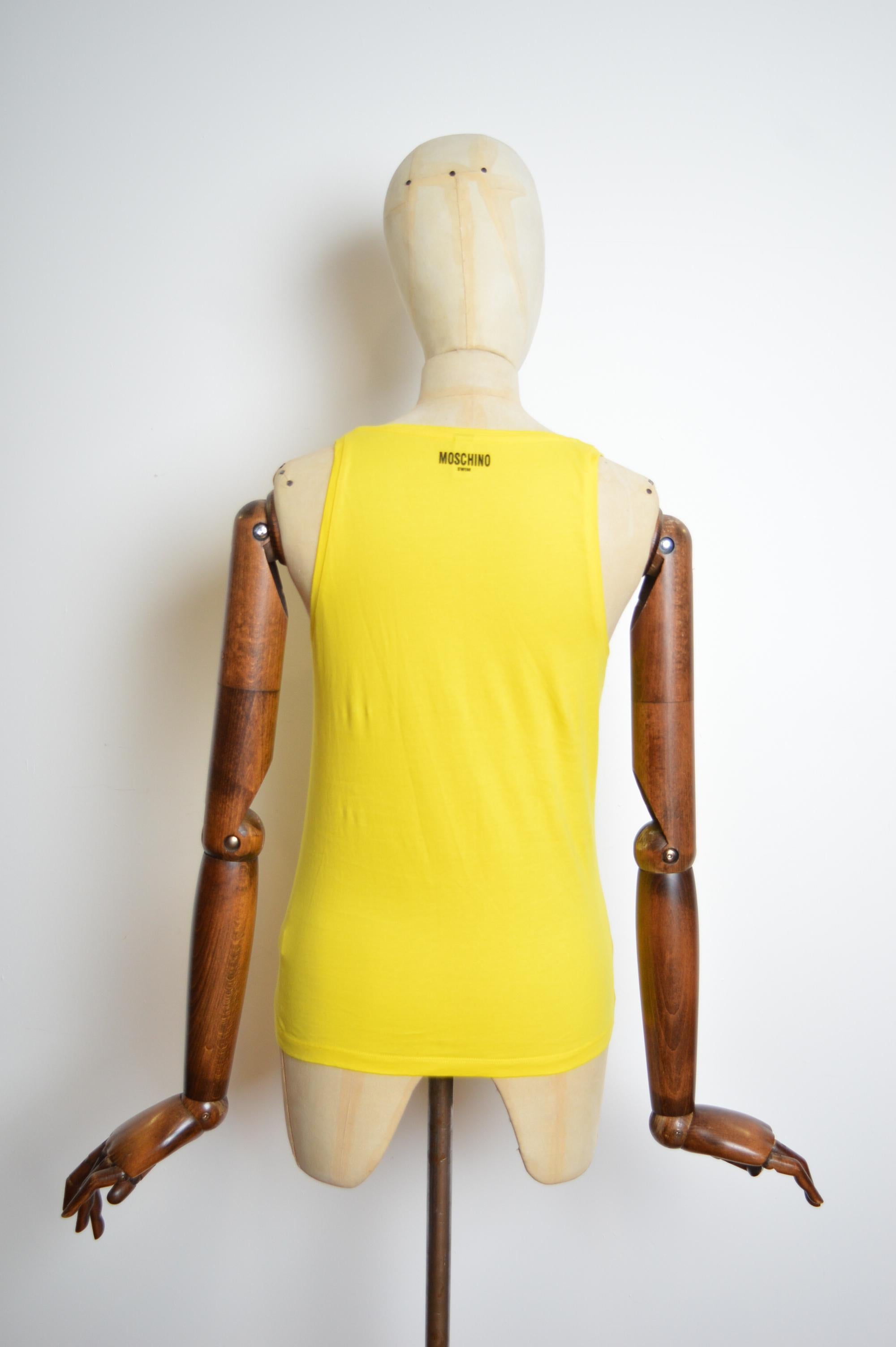 Loud Moschino 2000er Smiley Face Gelbes Tanktop - Weste Tee im Angebot 1