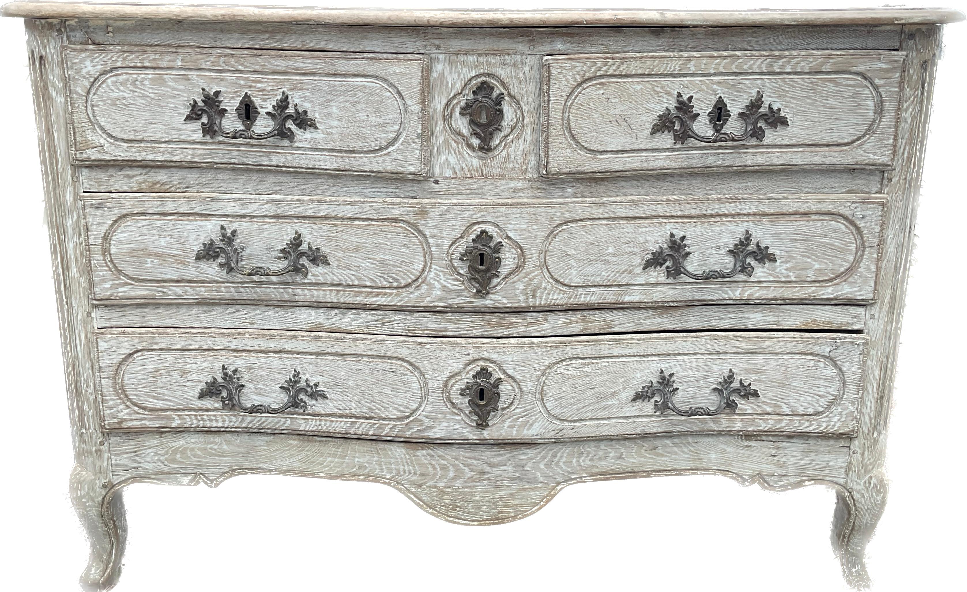 Louie XV Style French Provincial Chest  For Sale 4