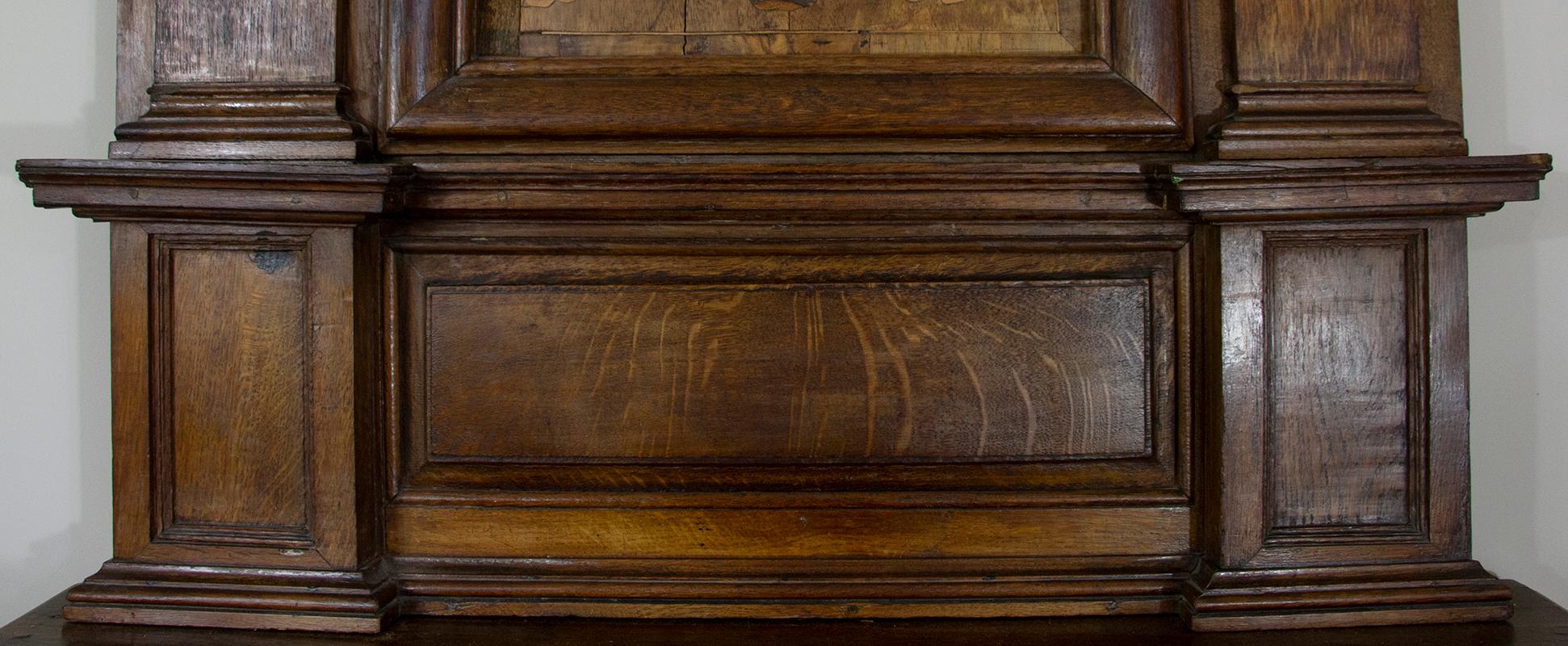 French Louis XIV Oratory - Crucifixion Scene in Marquetry, circa 1700 France For Sale 4