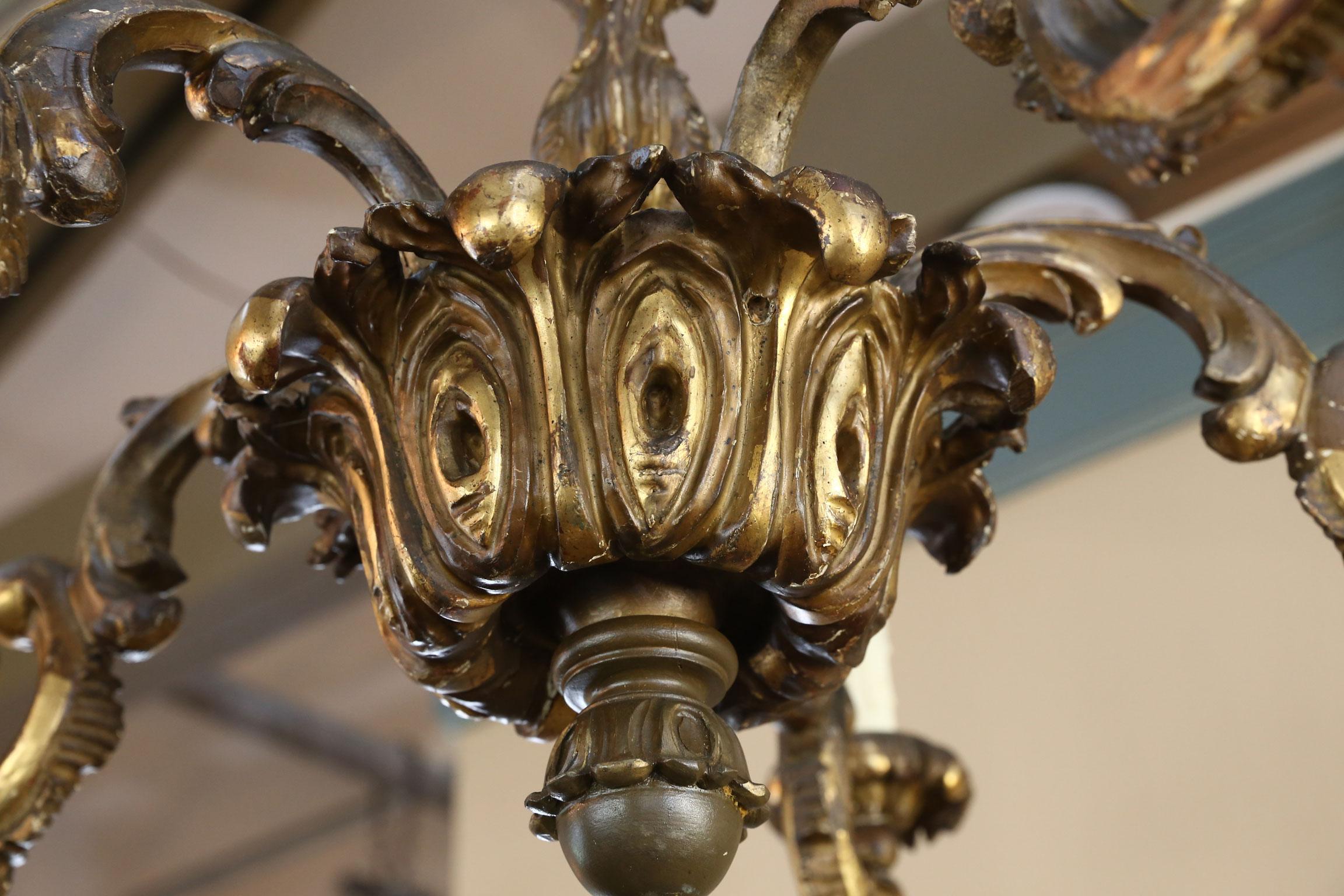 Louis 15 Style Gilt on Carved Wood Antique Chandelier 1