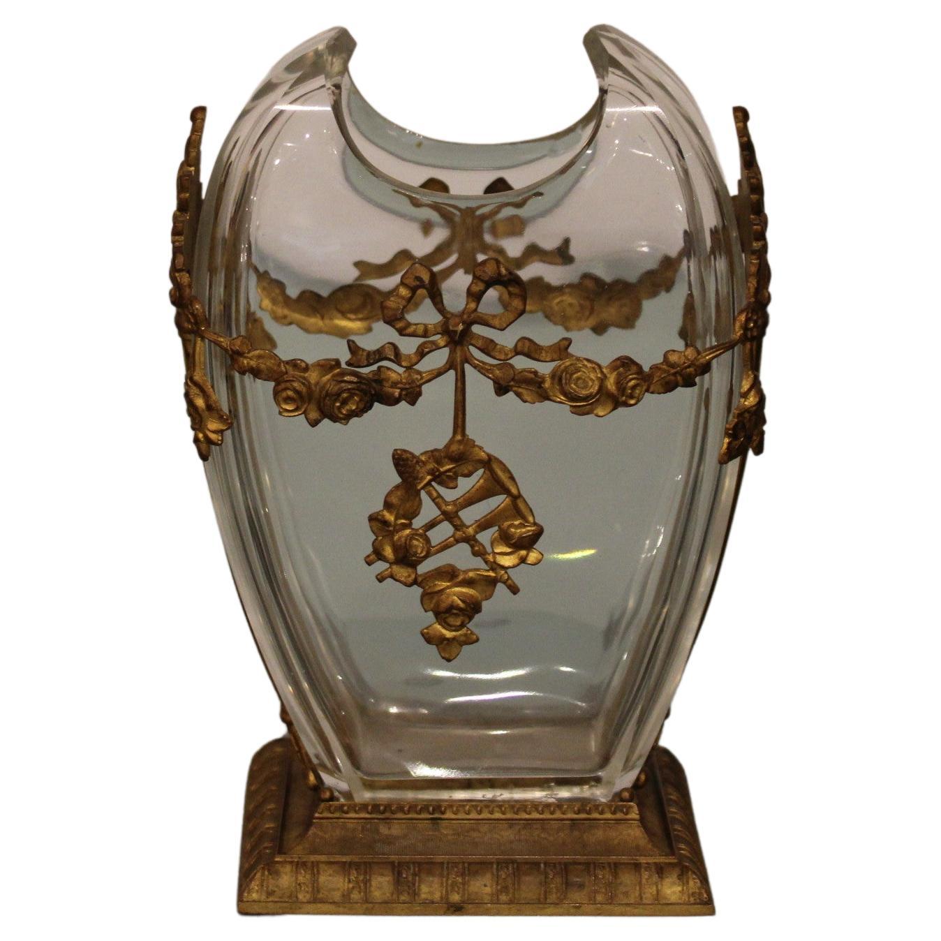 Louis 16 Style Vase, in Glass and Gilded Metal For Sale