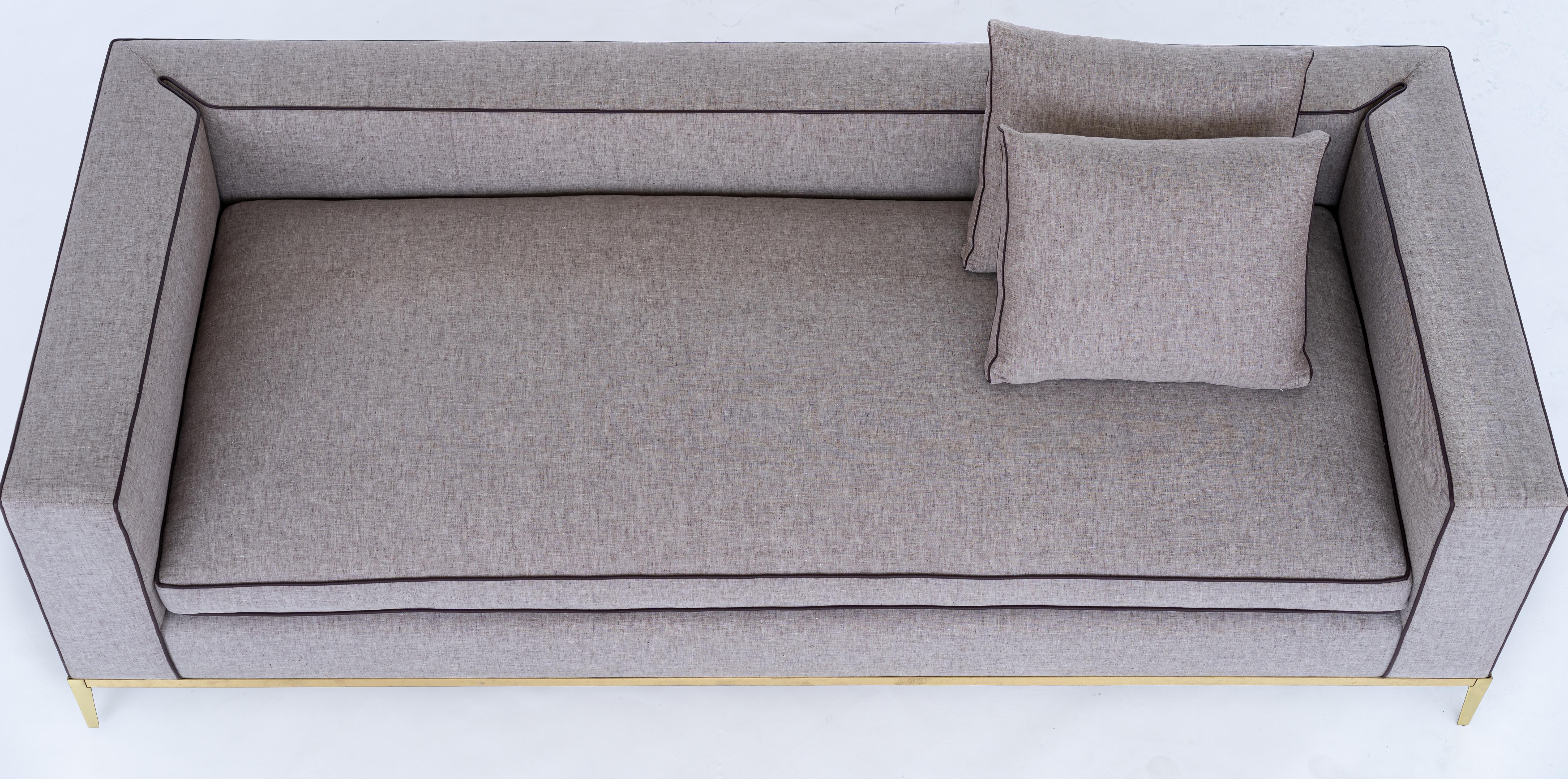couch piping
