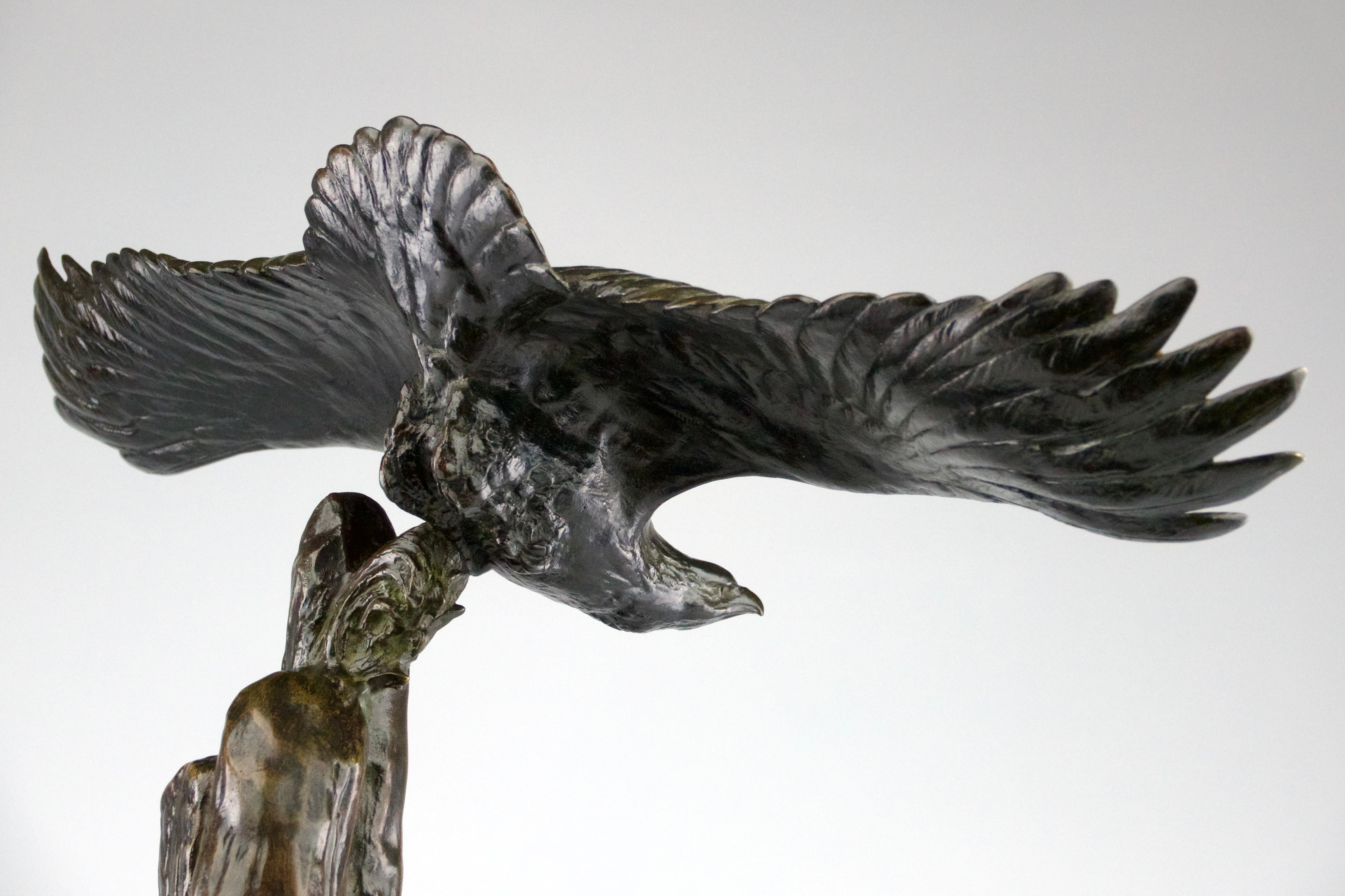Louis Albert Carvin, Sculpture Eagle Flying Off Mountain, France Art Deco, 1920s For Sale 1