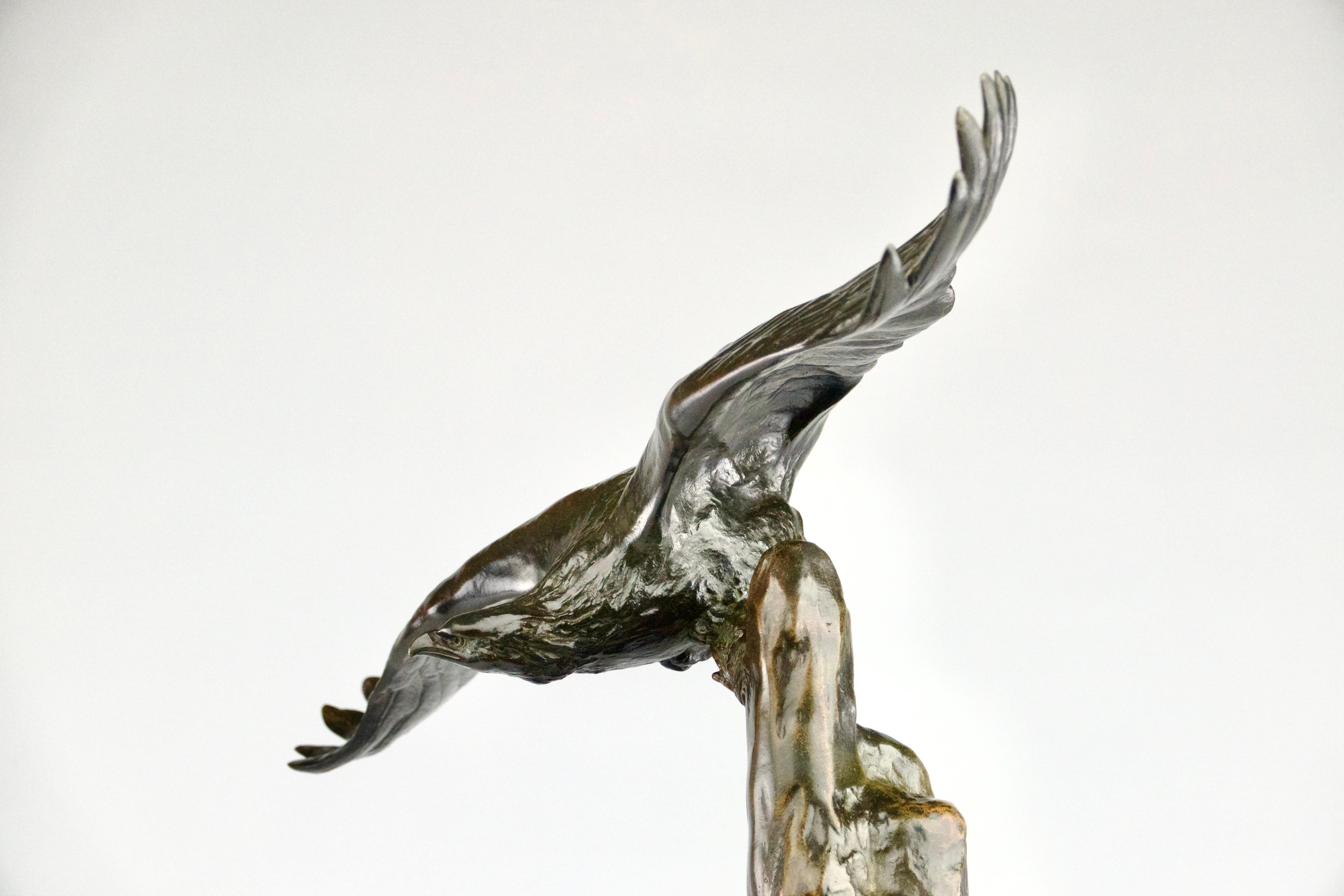 French Louis Albert Carvin, Sculpture Eagle Flying Off Mountain, France Art Deco, 1920s For Sale