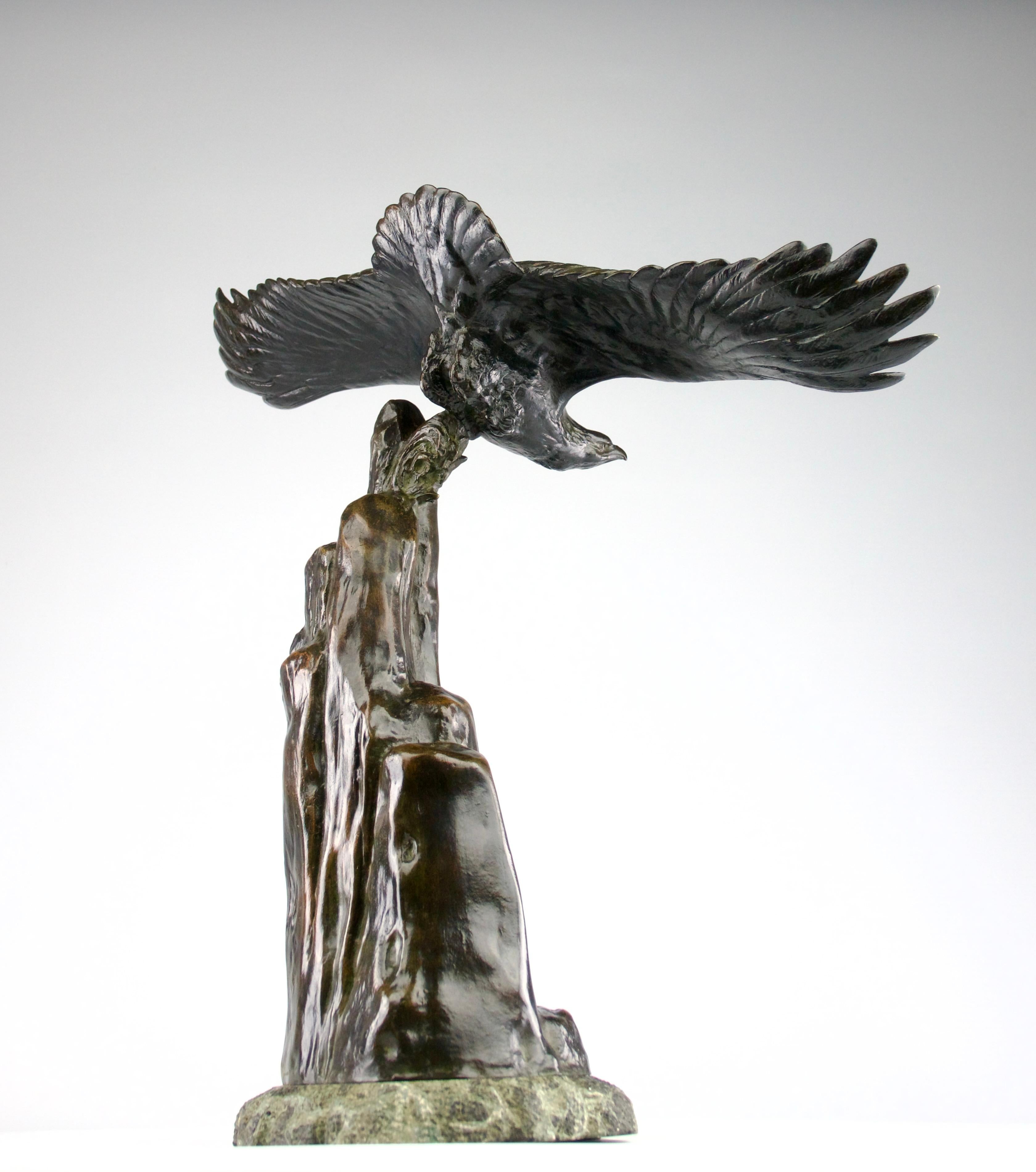 Bronze Louis Albert Carvin, Sculpture Eagle Flying Off Mountain, France Art Deco, 1920s For Sale