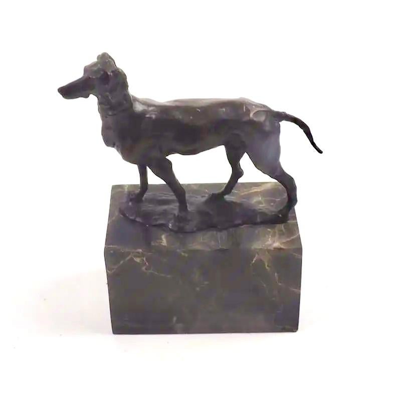Bronzeskulptur eines Hundes von Louis-Albert Carvin aus dem frühen 20. Jahrhundert (Französisch) im Angebot