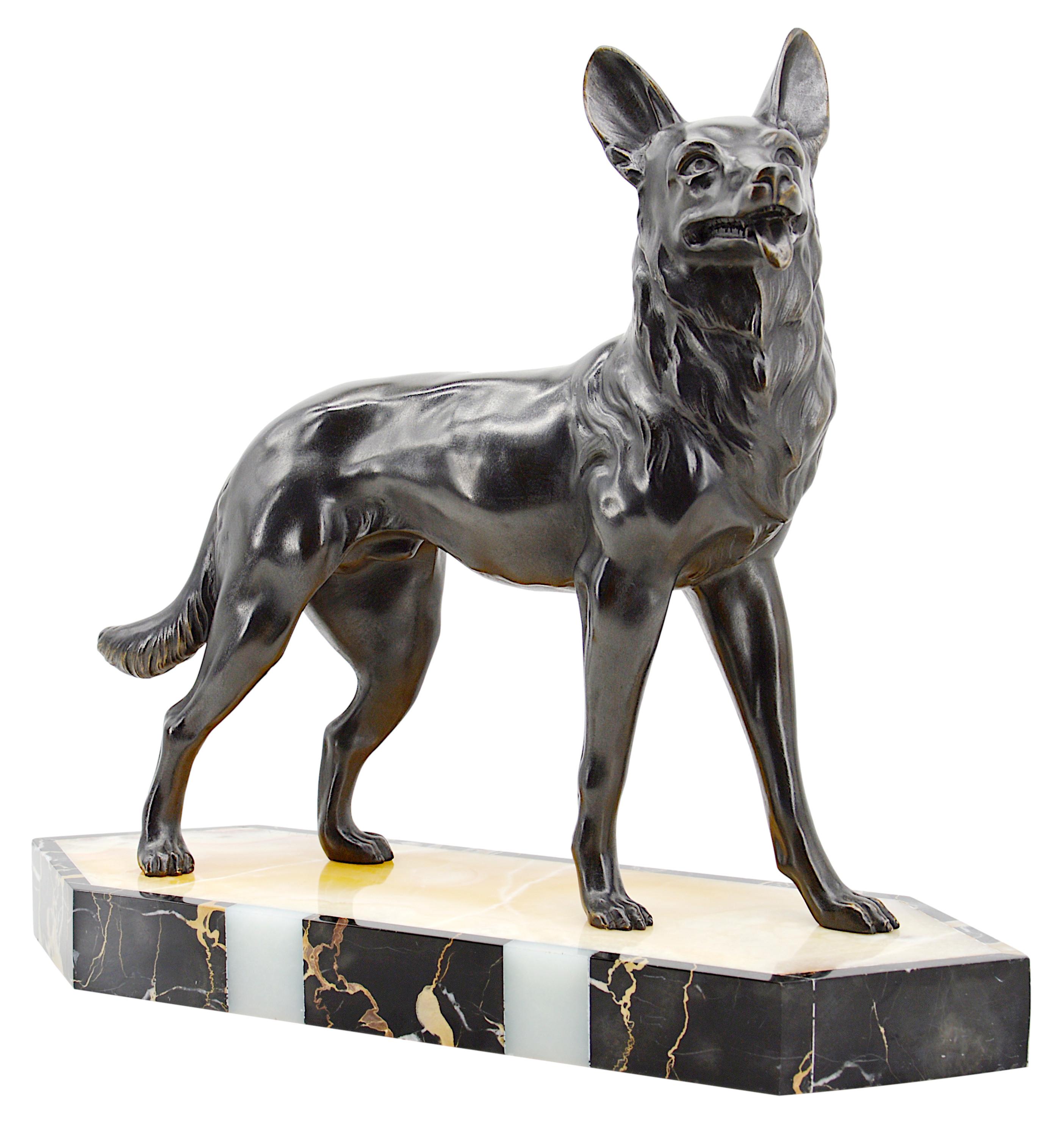 Amazing huge german shepherd sculpture by Louis-Albert Carvin, France, circa1930. Spelter dog. Marble and onyx base. Height: 17.5