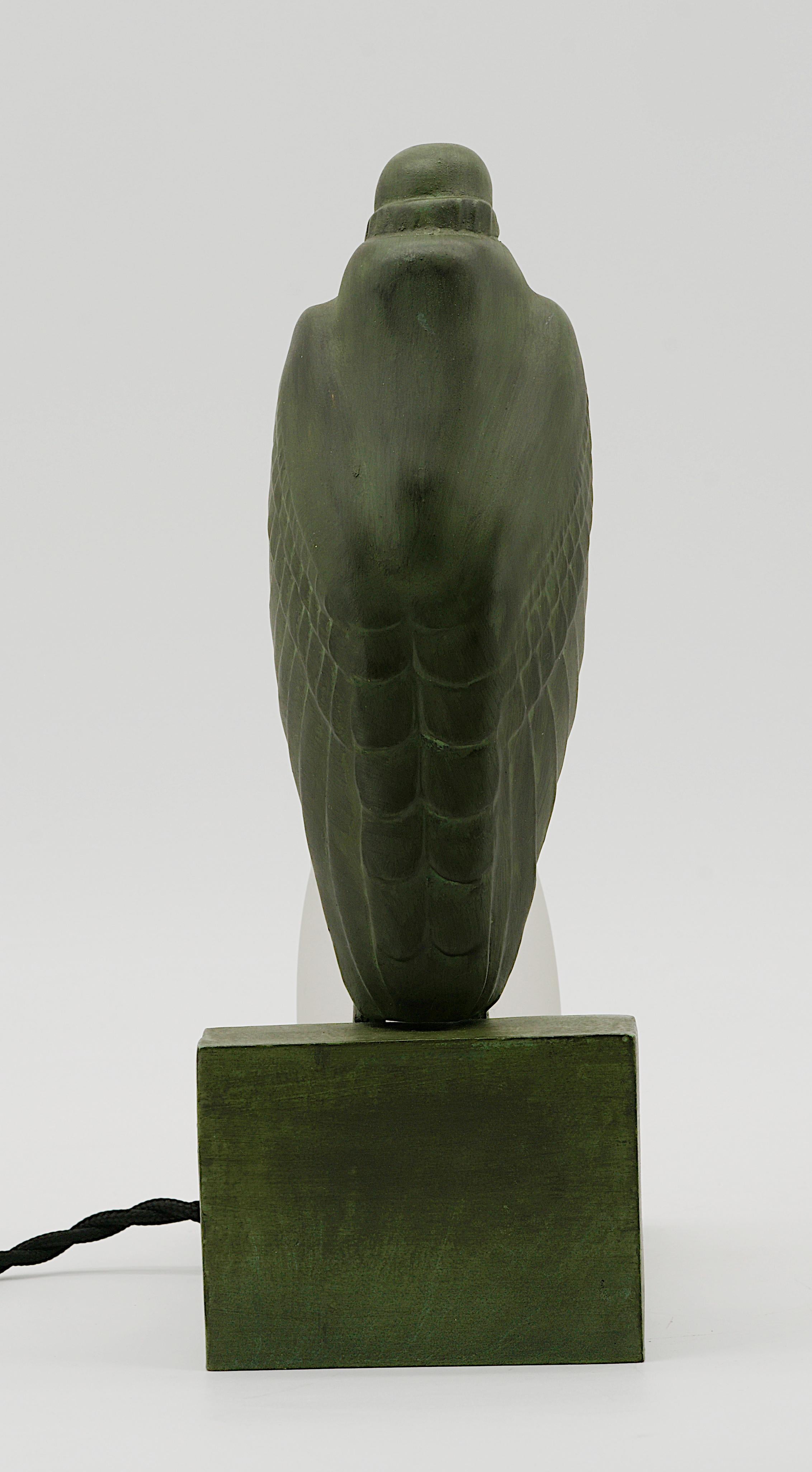 Louis-Albert Carvin Lampe de table ou veilleuse en forme de sculpture de marabout 1920 en vente 2