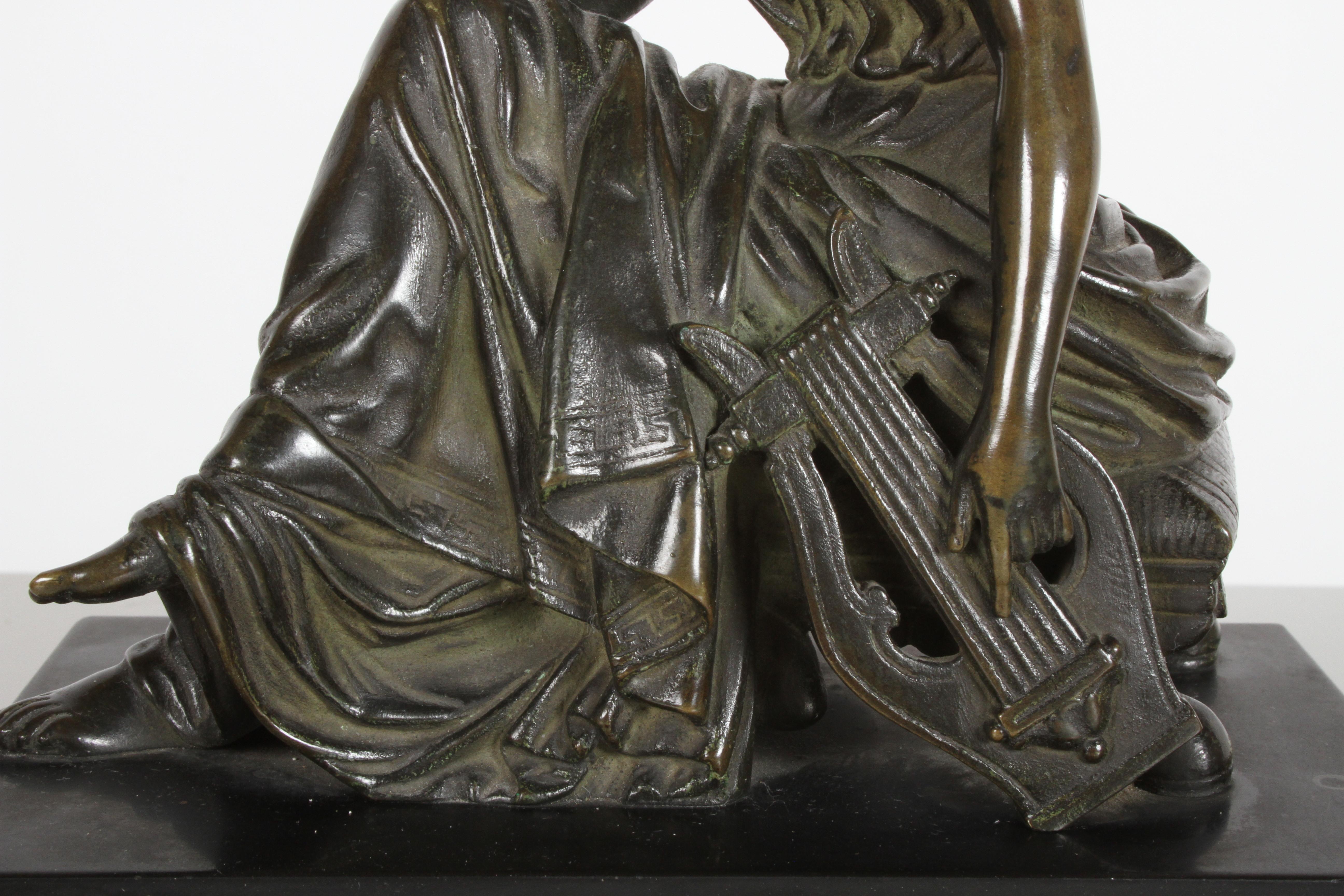 Französische Bronzefigur der Muse Terpsichore von Louis Alfred Habert aus dem 19. Jahrhundert im Angebot 2