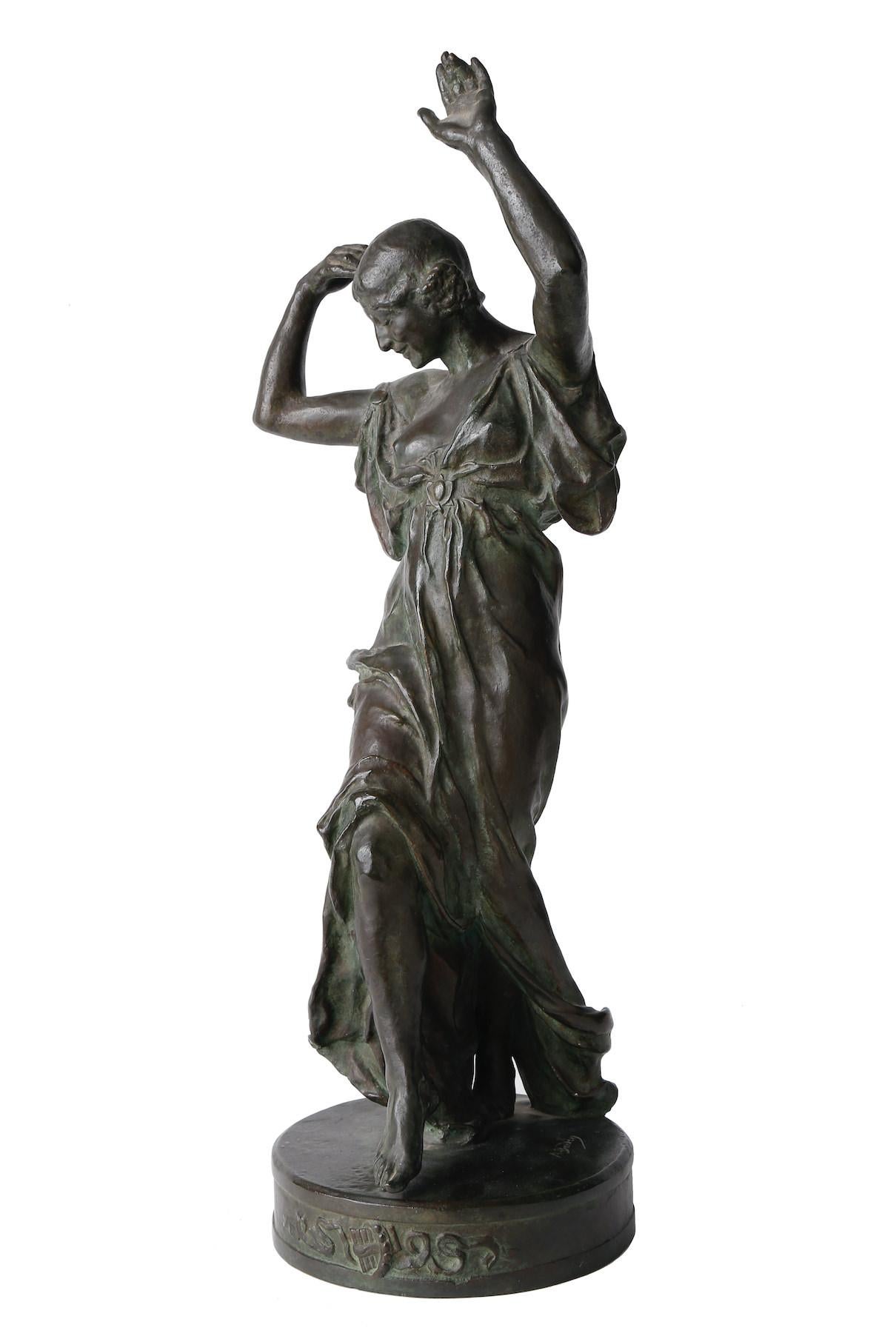 Muse des Tanzes, französische Bronzeskulptur einer Frau aus dem frühen 20. Jahrhundert – Sculpture von Louis Armand Bardery