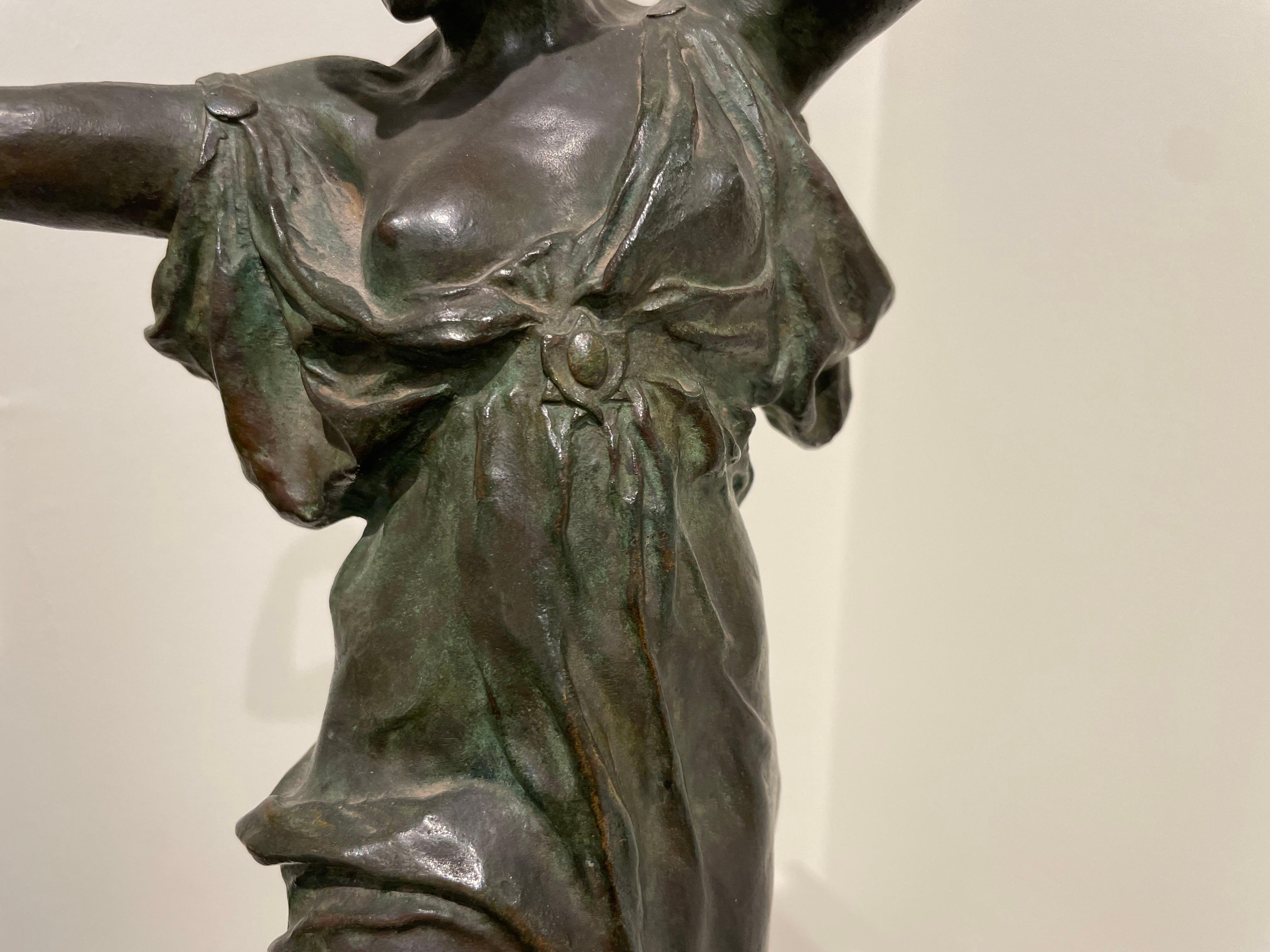 Musa de la Danza, Escultura francesa de bronce de mujer de principios del siglo XX en venta 5