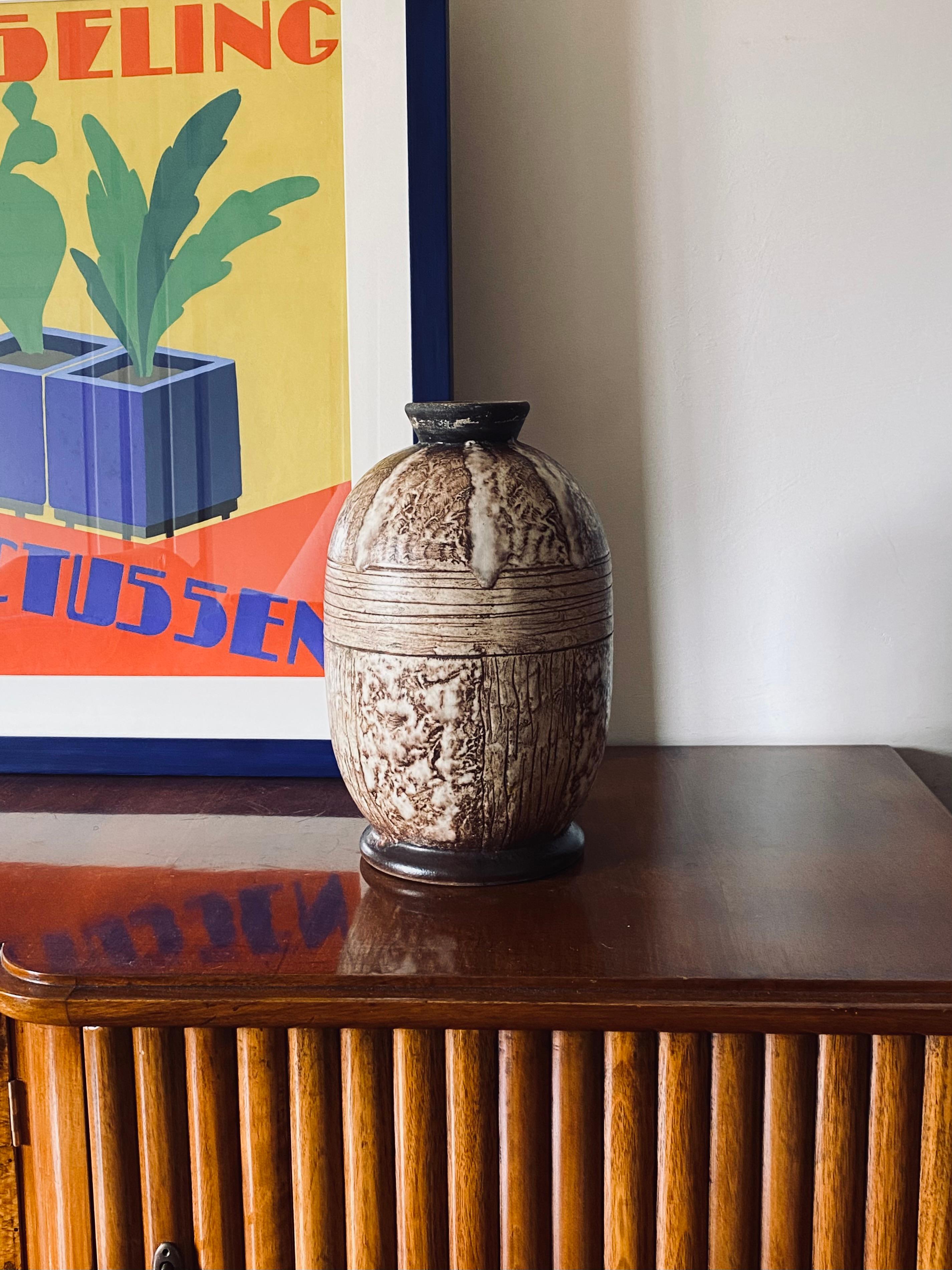 Art Déco Louis Auguste Dage, Art Deco unique ceramic vase, France 1930 in vendita