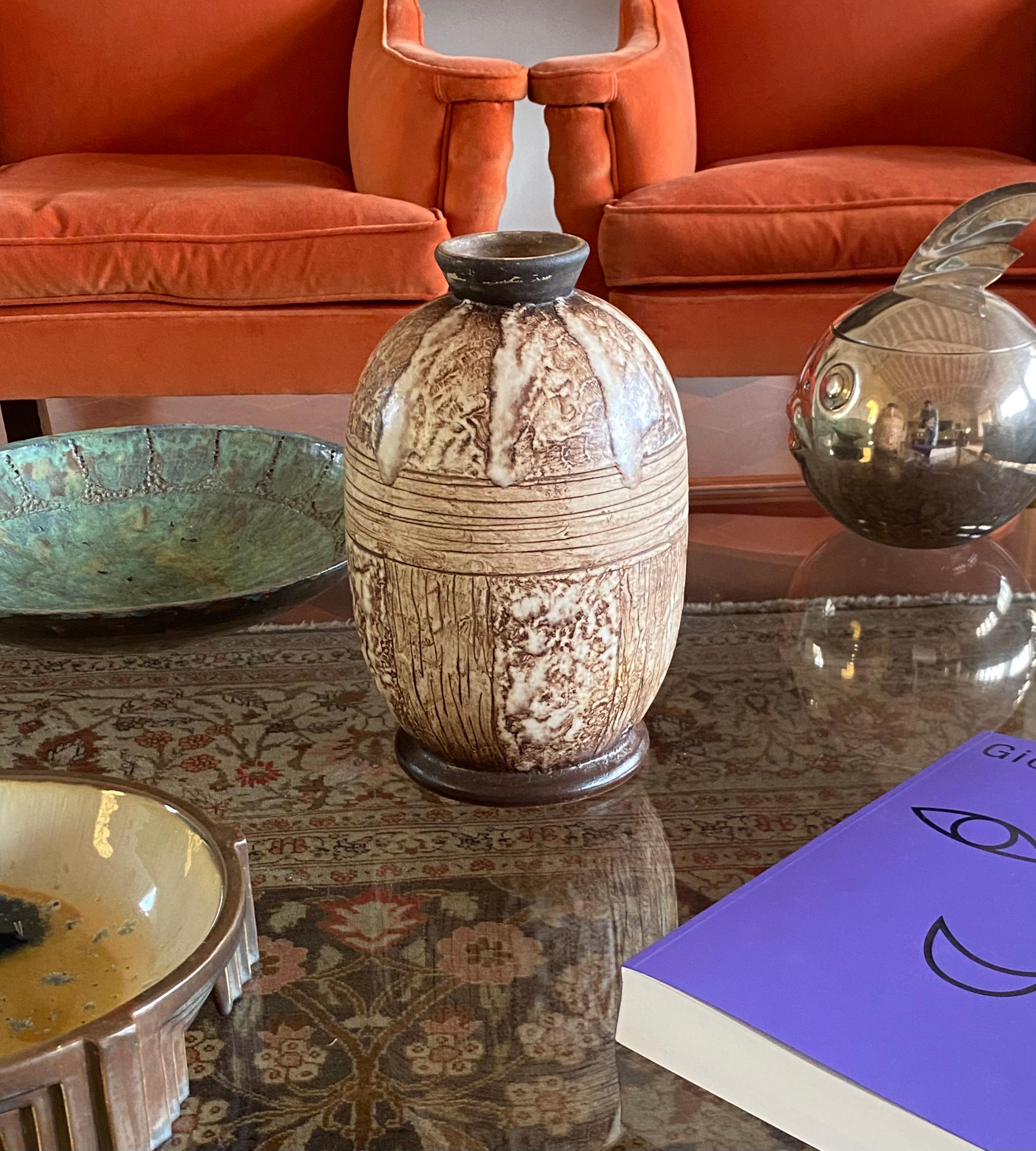 Louis Auguste Dage, Art Deco unique ceramic vase, France 1930 In condizioni ottime in vendita a Firenze, IT