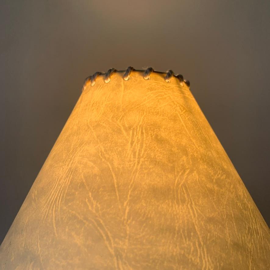 Tischlampe aus Batikholz von Louis Bogtman, Amsterdamer Schule, ca. 1920, Niederlande. im Angebot 3