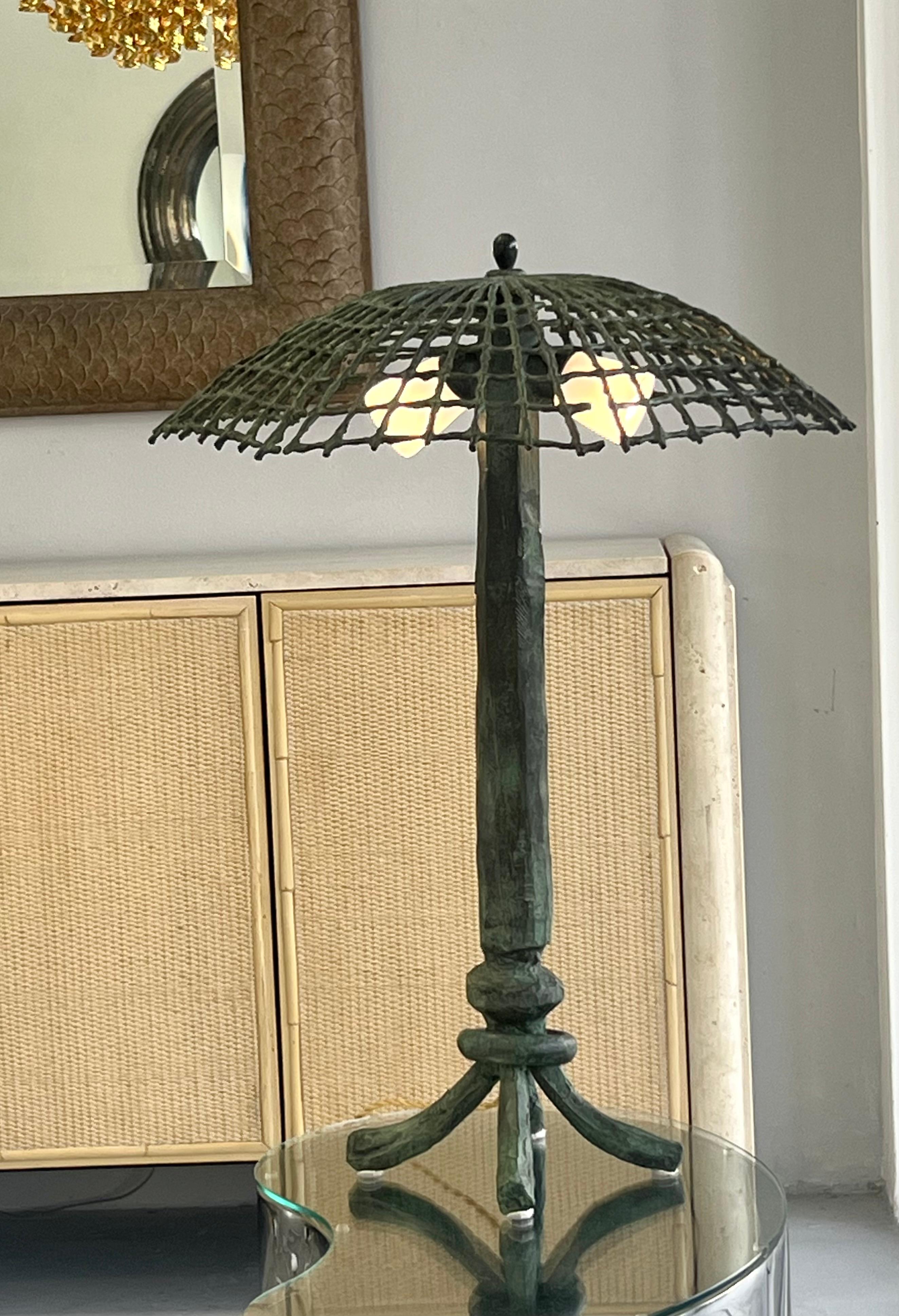 Louis Cane Sculptural Bronze Table Lamp with Shade Signed and Numbered 3/8 In Excellent Condition For Sale In Miami, FL