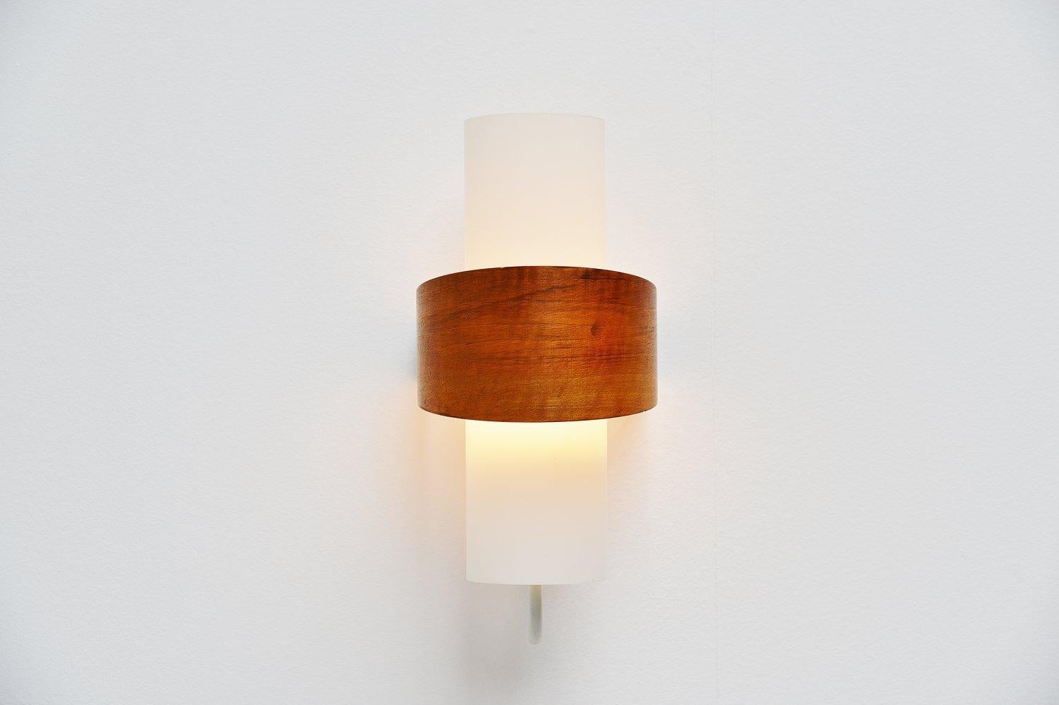 Louis Christiaan Kalff NX40 sconces Philips, 1959 1