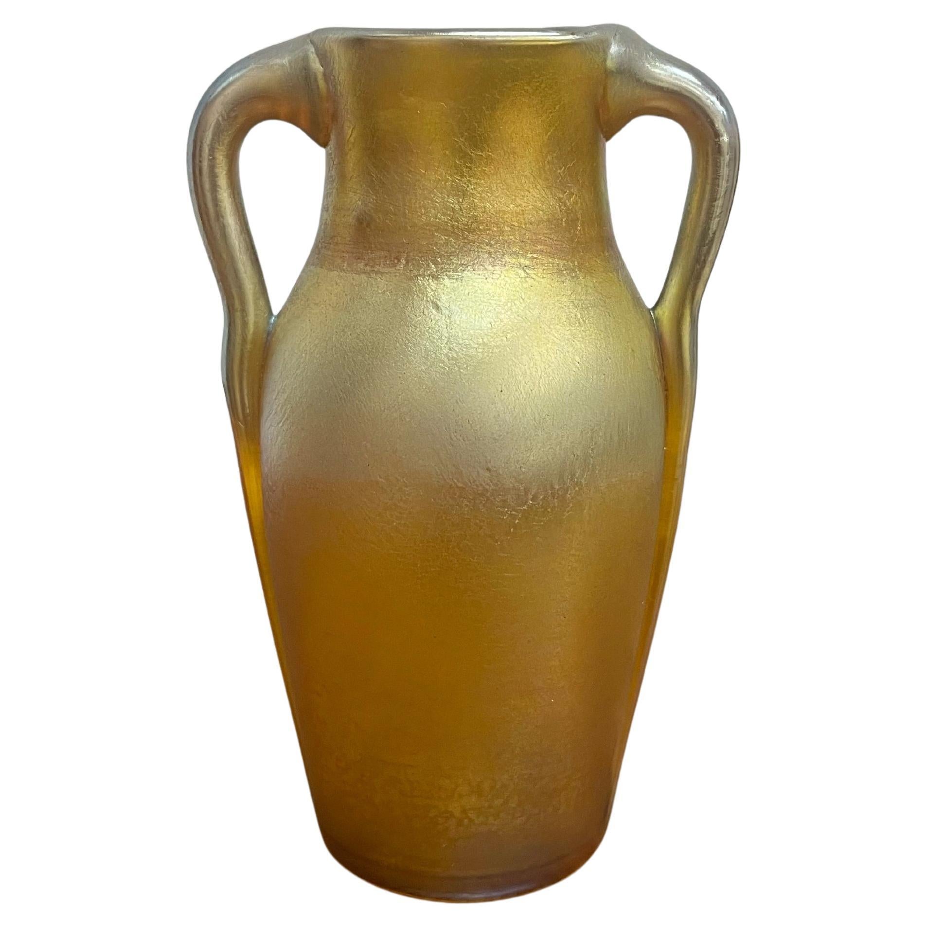 Louis Comfort Tiffany, Jugendstil-Vase aus schillerndem Favrile-Kunstglas, Louis Comfort