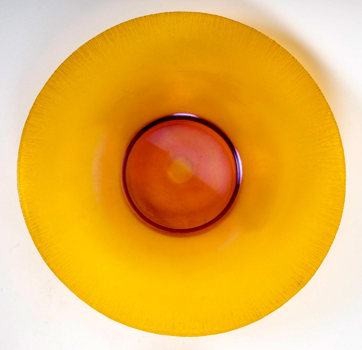 Début du 20ème siècle Louis Comfort Tiffany - Coupes, tasses, assiettes, verre Favril en vente