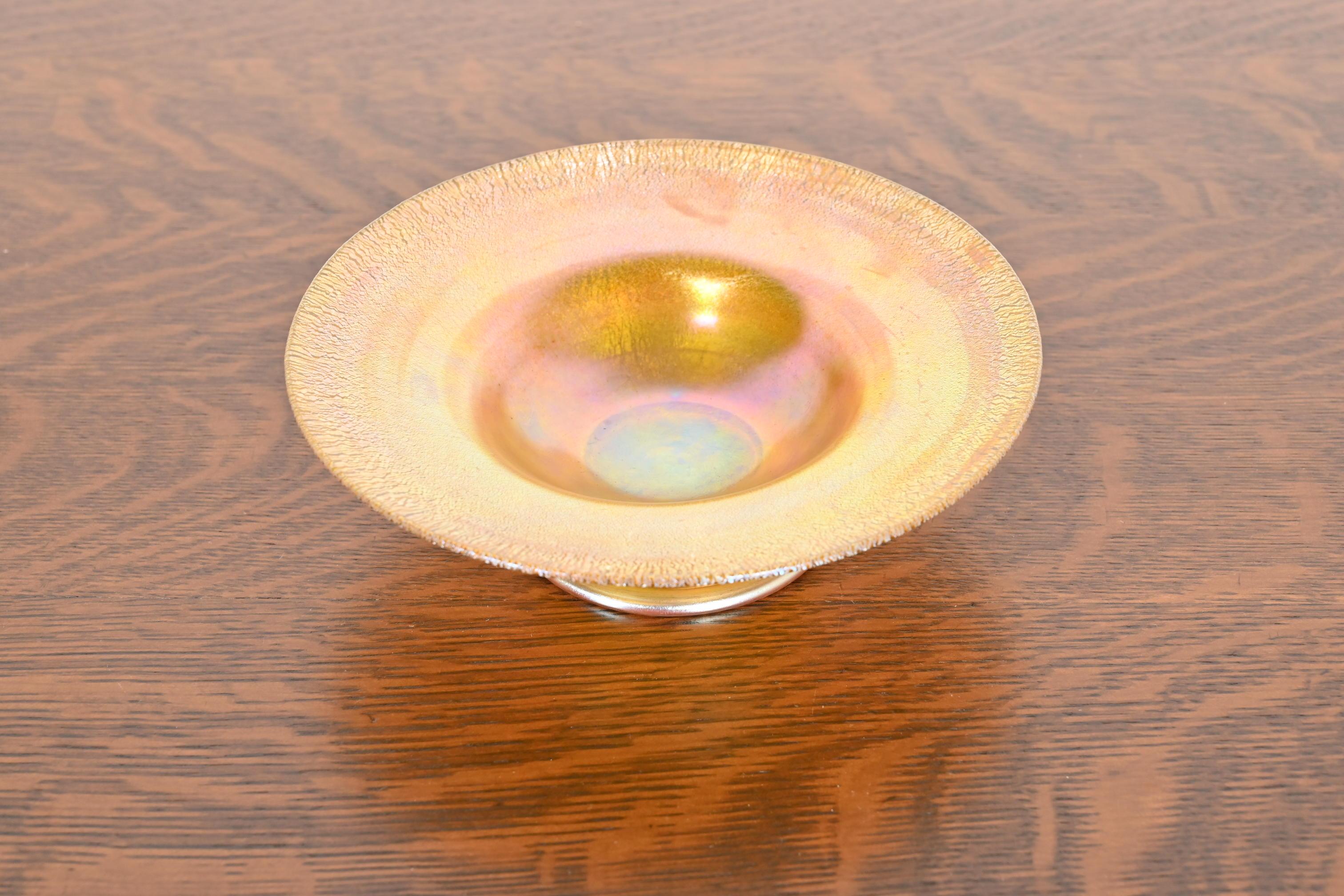 Louis Comfort Tiffany Favrile Art Glass Footed Dish or Bowl In Good Condition In South Bend, IN