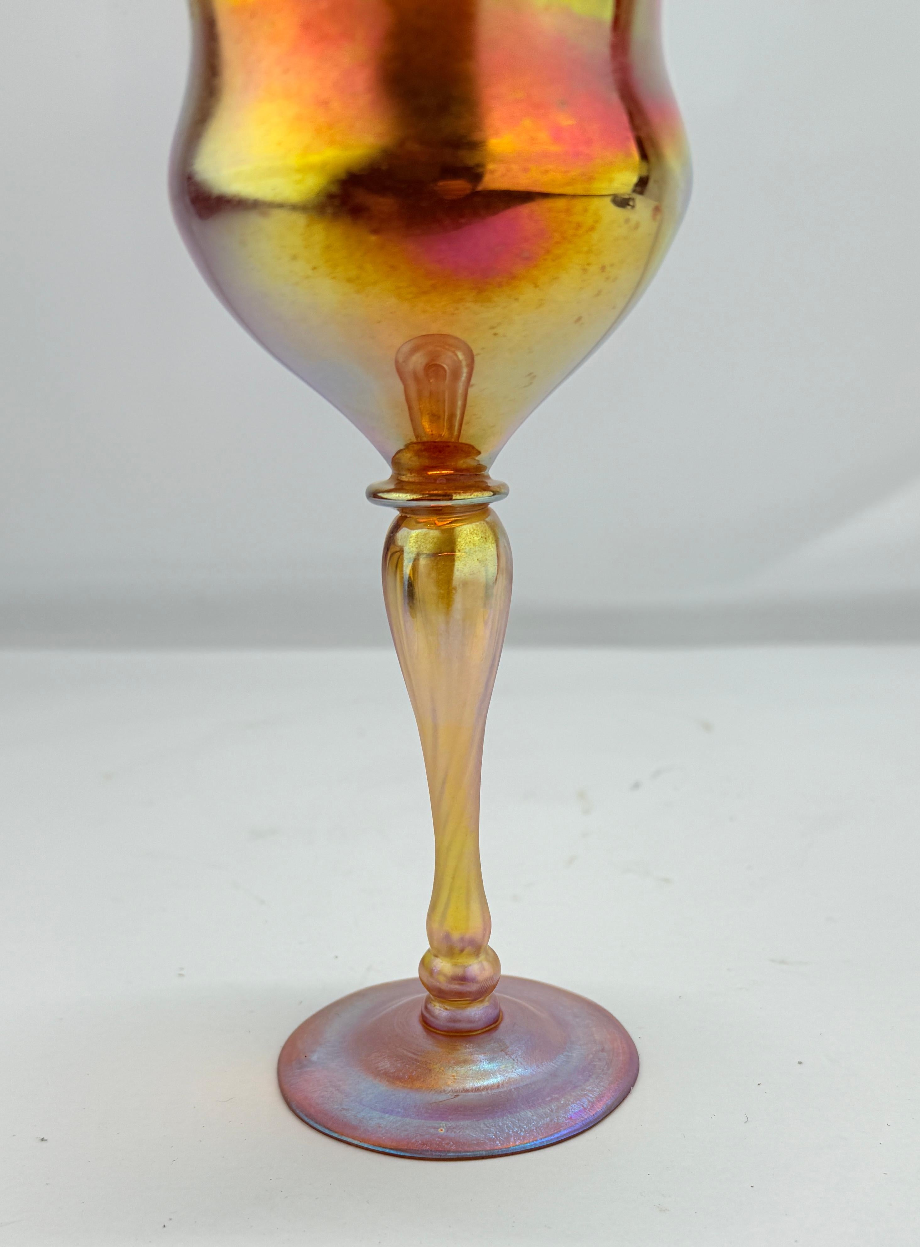 Louis Comfort Tiffany, Copa de vidrio artístico Favrile Marcado LCT Art Nouveau en venta