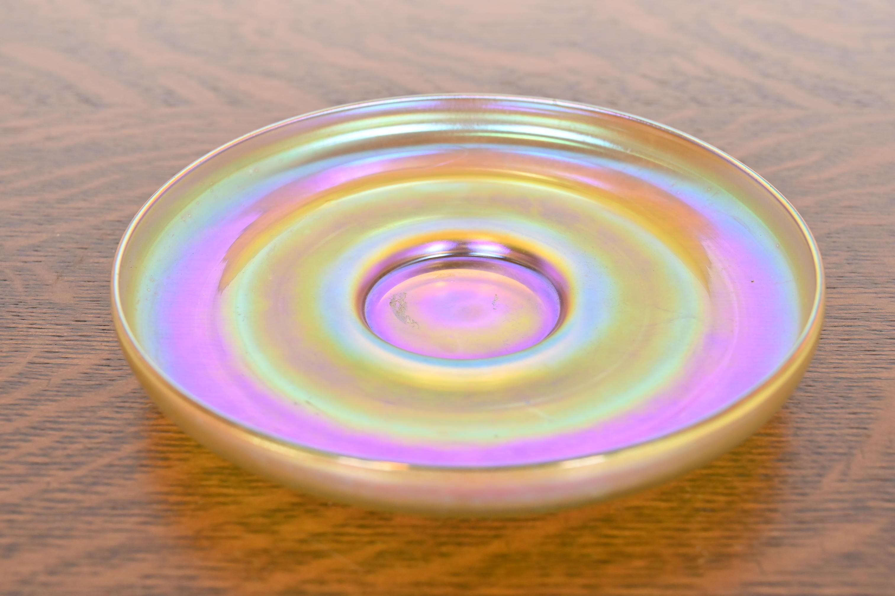 Louis Comfort Tiffany Favrile Iridescent Art Glass Bowl and Underplate In Good Condition For Sale In South Bend, IN