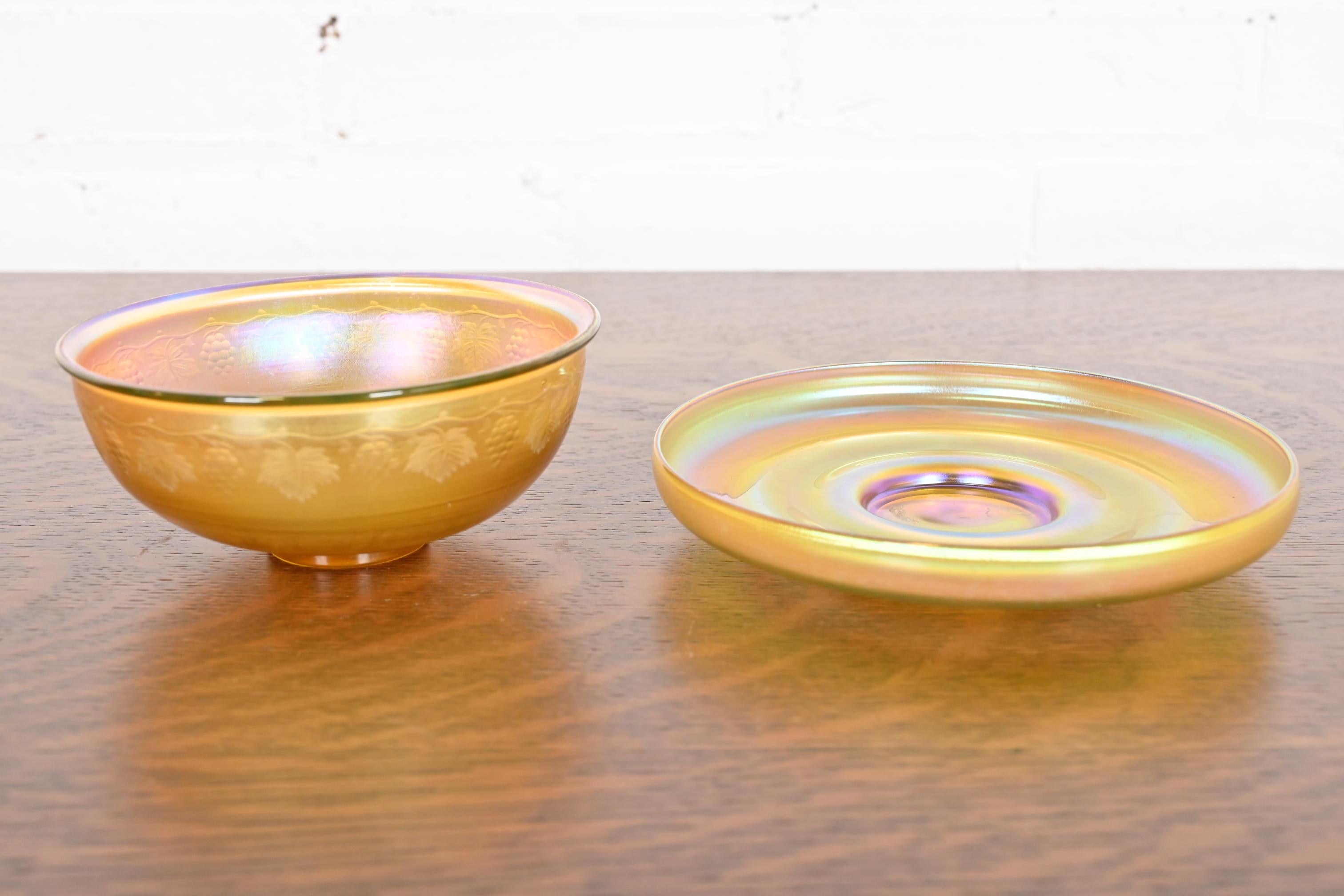 Louis Comfort Tiffany Favrile Iridescent Art Glass Bowl and Underplate For Sale 1