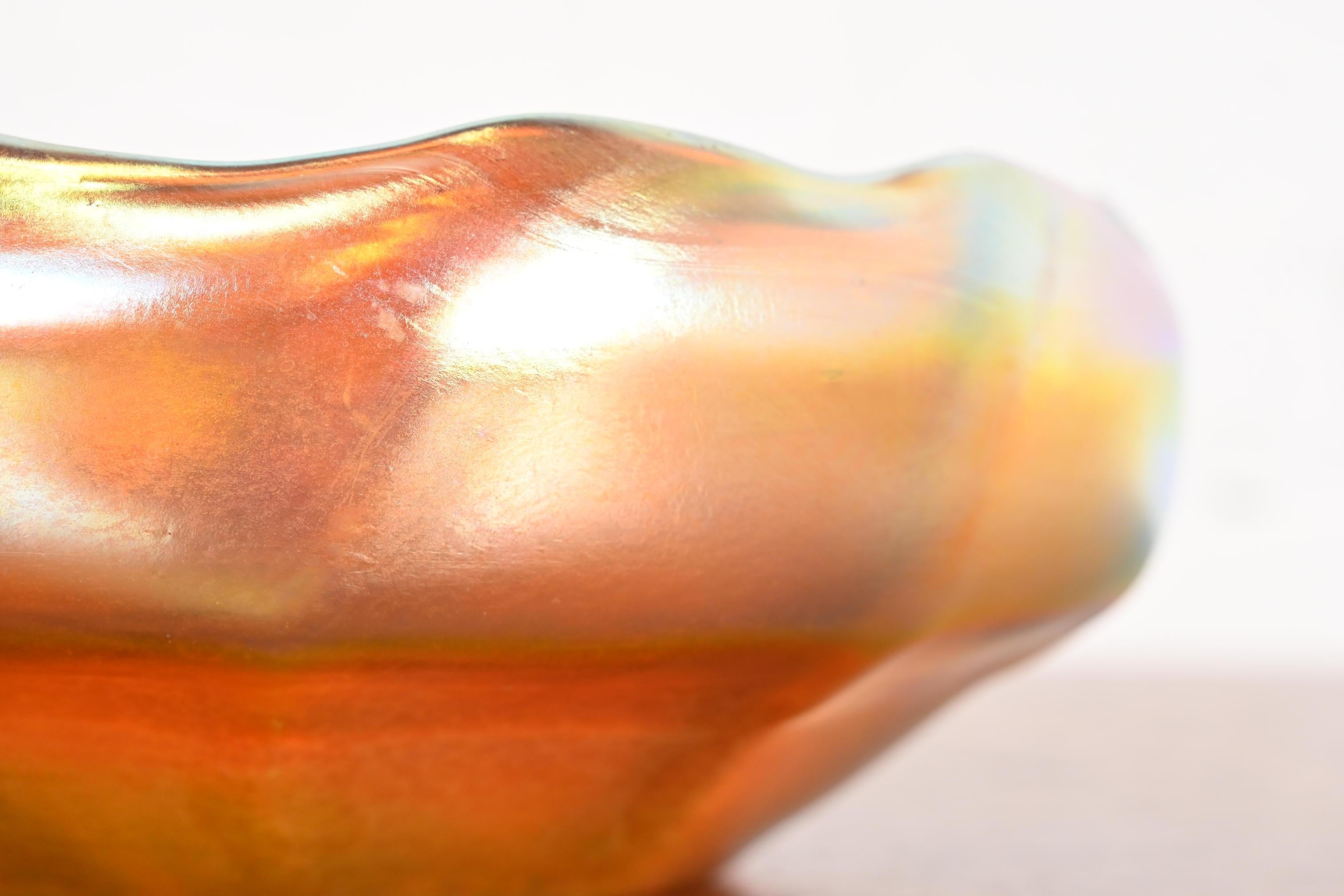 20th Century Louis Comfort Tiffany Favrile Iridescent Art Glass Bowl With Scalloped Edge