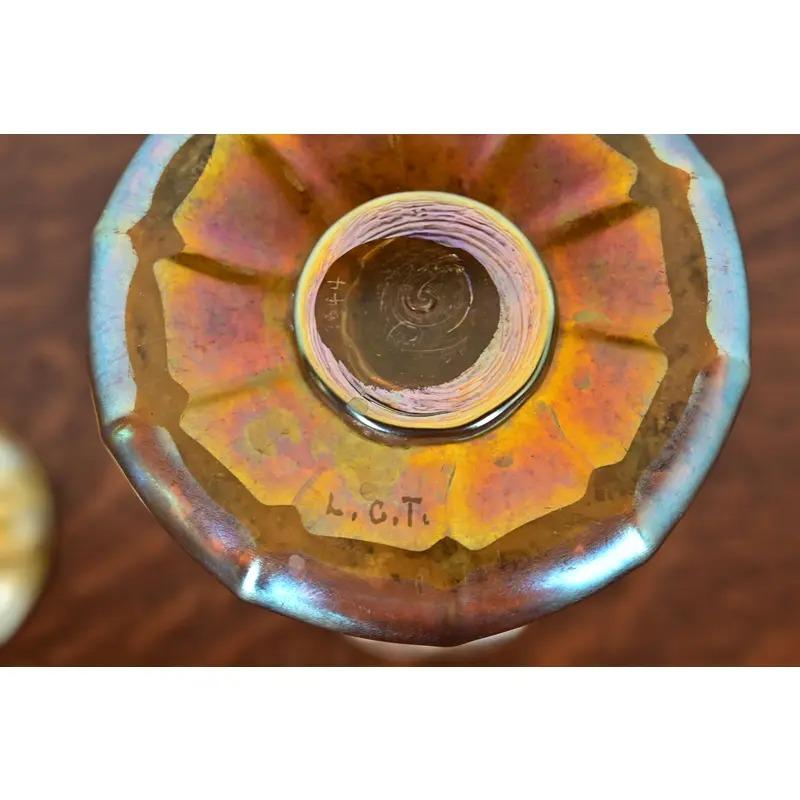 Candelieri in vetro artistico Louis Comfort Tiffany Favrile Iridescente, coppia in vendita 5