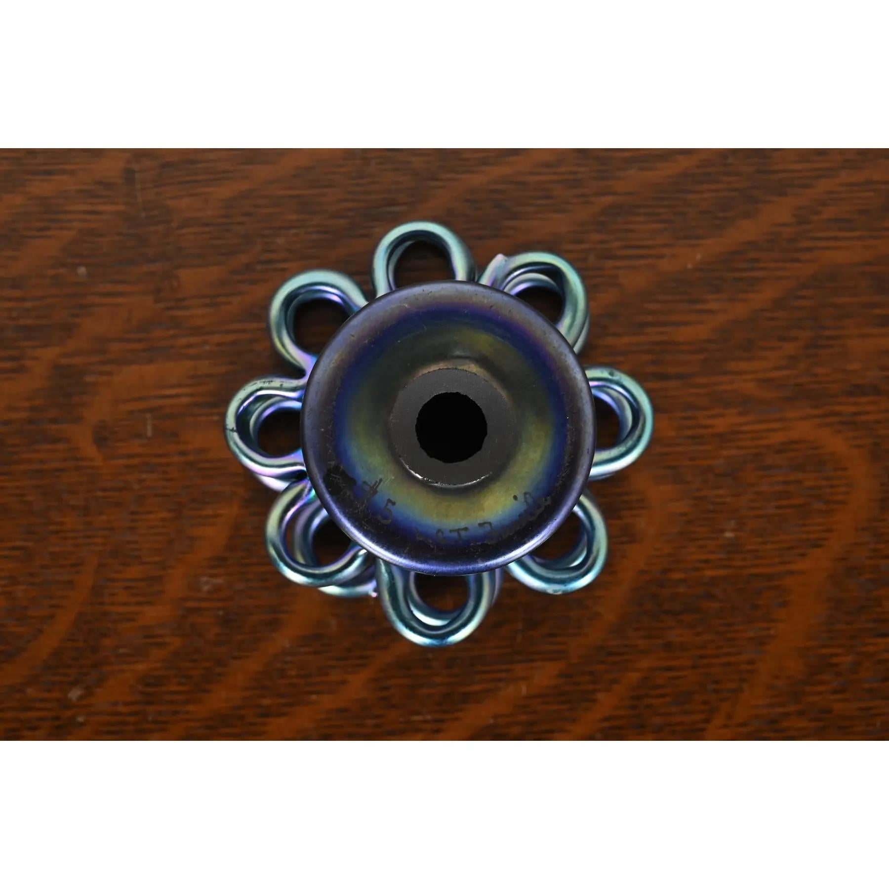 Vetro artistico Louis Comfort Tiffany Favrile Iridescente in vetro artistico Rana Fiore in vendita