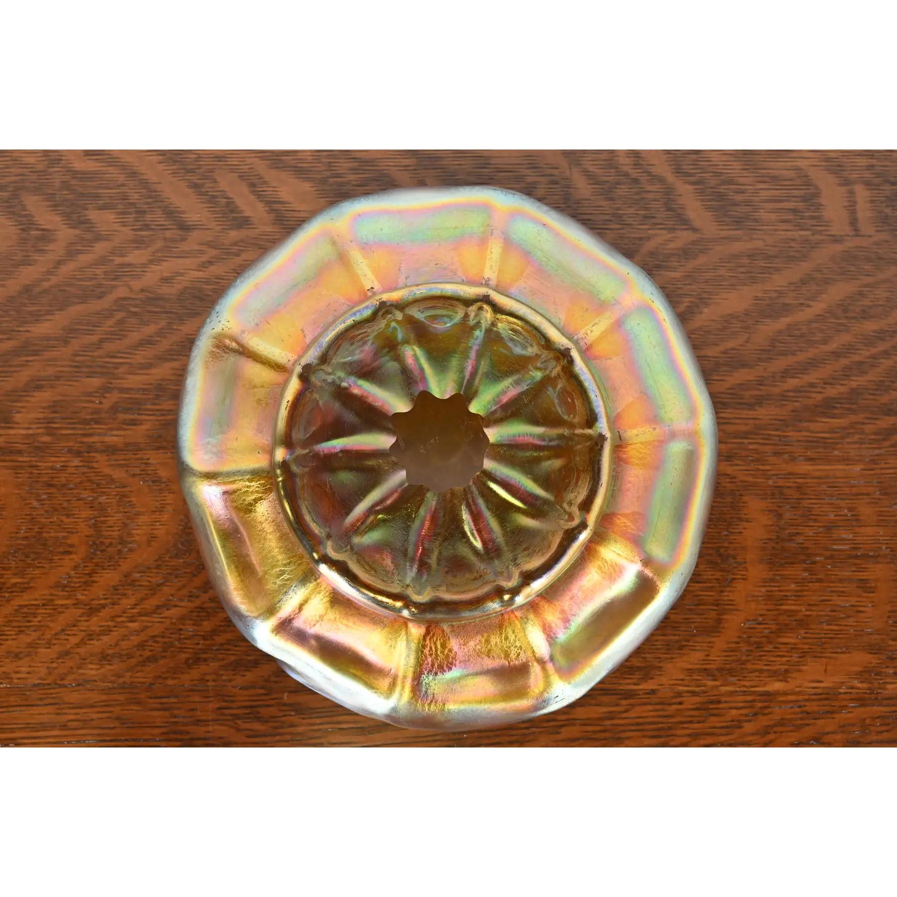 Louis Comfort Tiffany Favrile Iridescent Art Glass Large Scalloped Center Bowl 2
