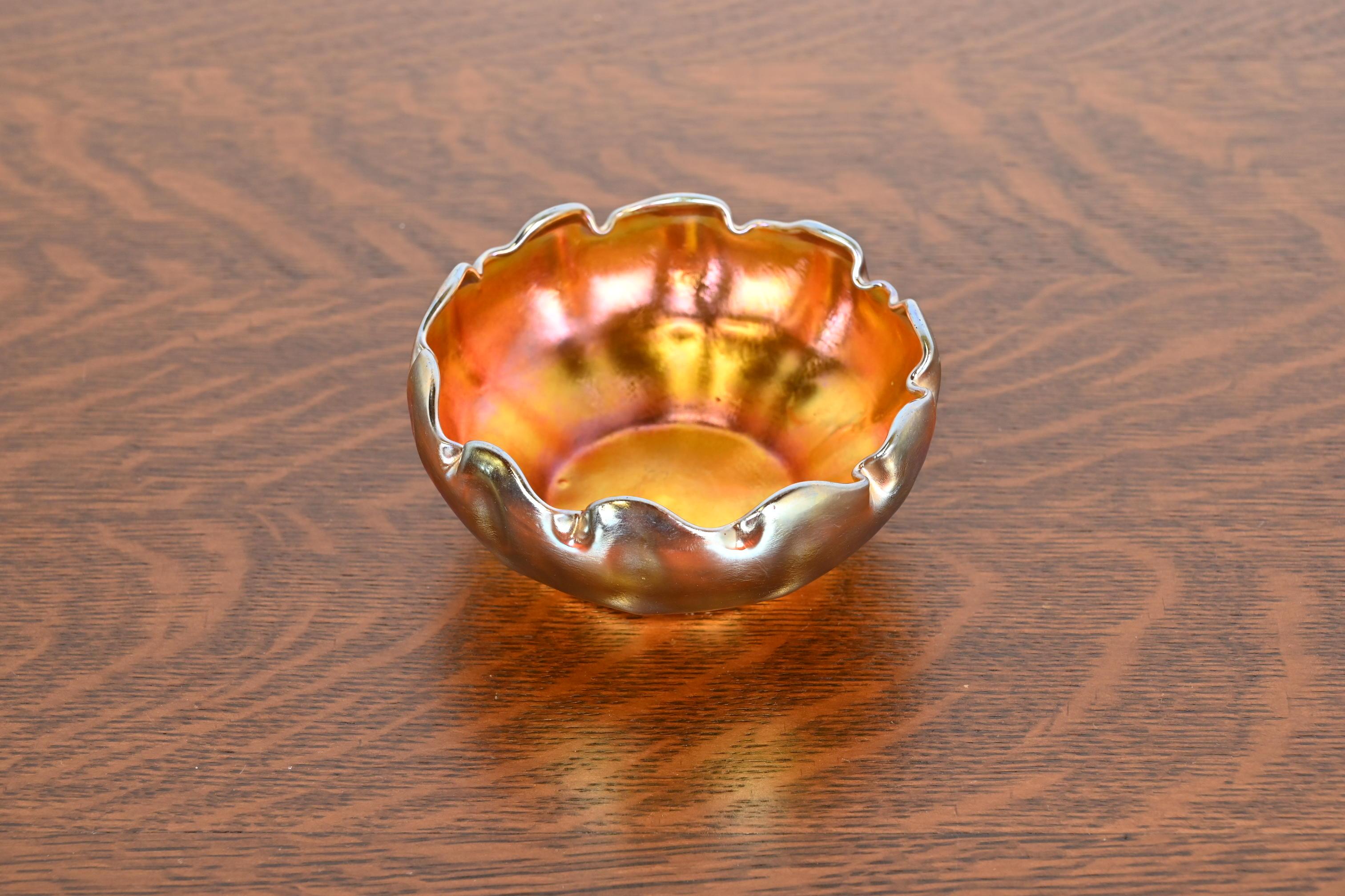 20th Century Louis Comfort Tiffany Favrile Iridescent Art Glass Nut Bowl With Ruffled Edge