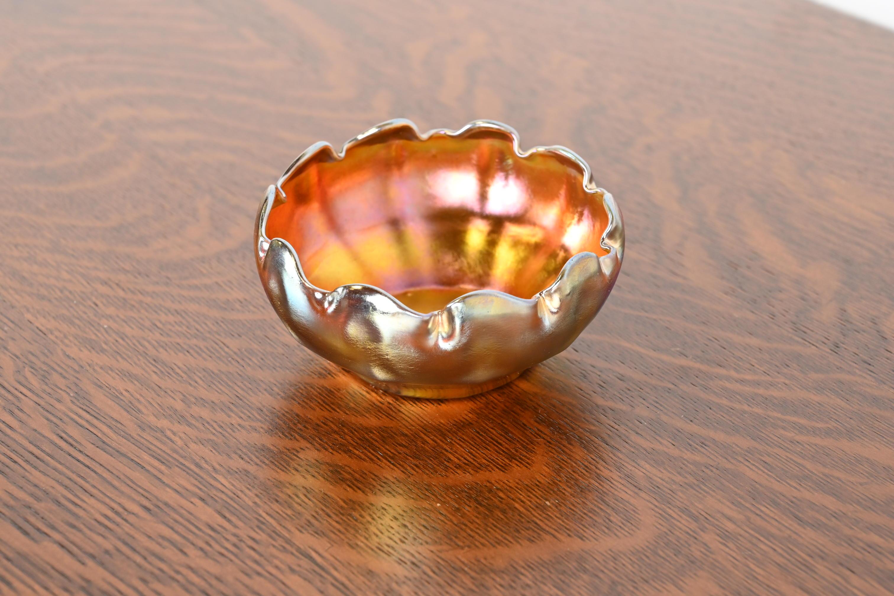 Louis Comfort Tiffany Favrile Iridescent Art Glass Nut Bowl With Ruffled Edge 1